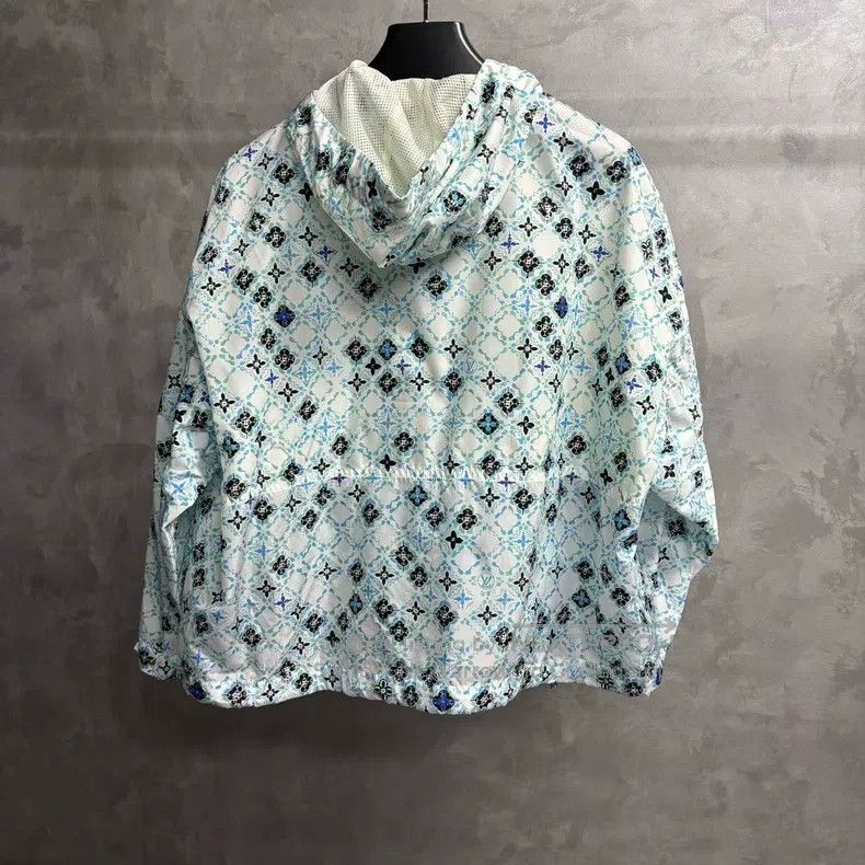 Louis Vuitton Louis Vuitton Blue Logo print hooded long-sleeved jacket Size XS / US 0-2 / IT 36-38 - 5 Thumbnail