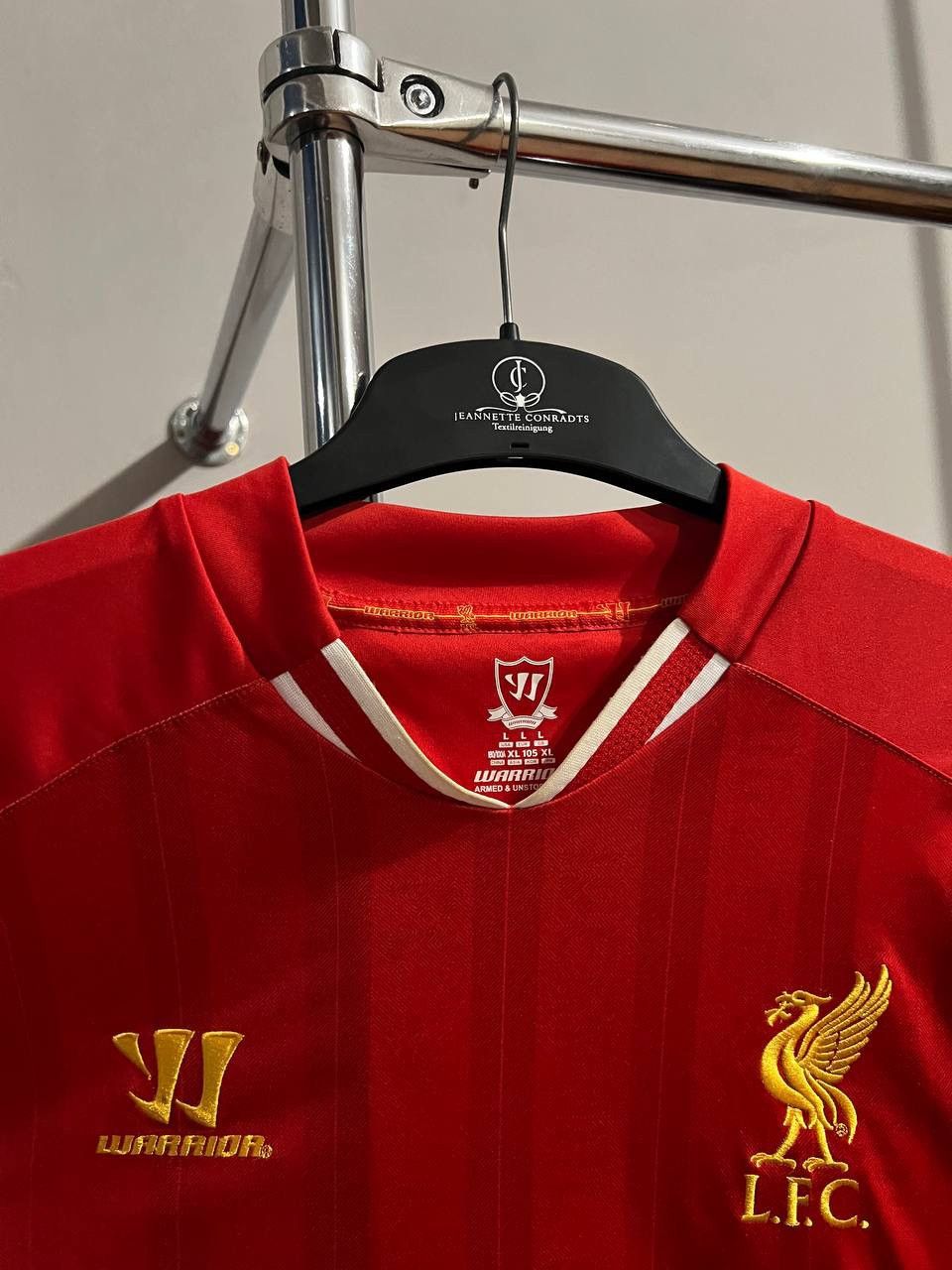 Warrior 2013/14 LIVERPOOL HOME SOCCER JERSEY FOOTBALL SHIRT L MENS Size US L / EU 52-54 / 3 - 5 Thumbnail