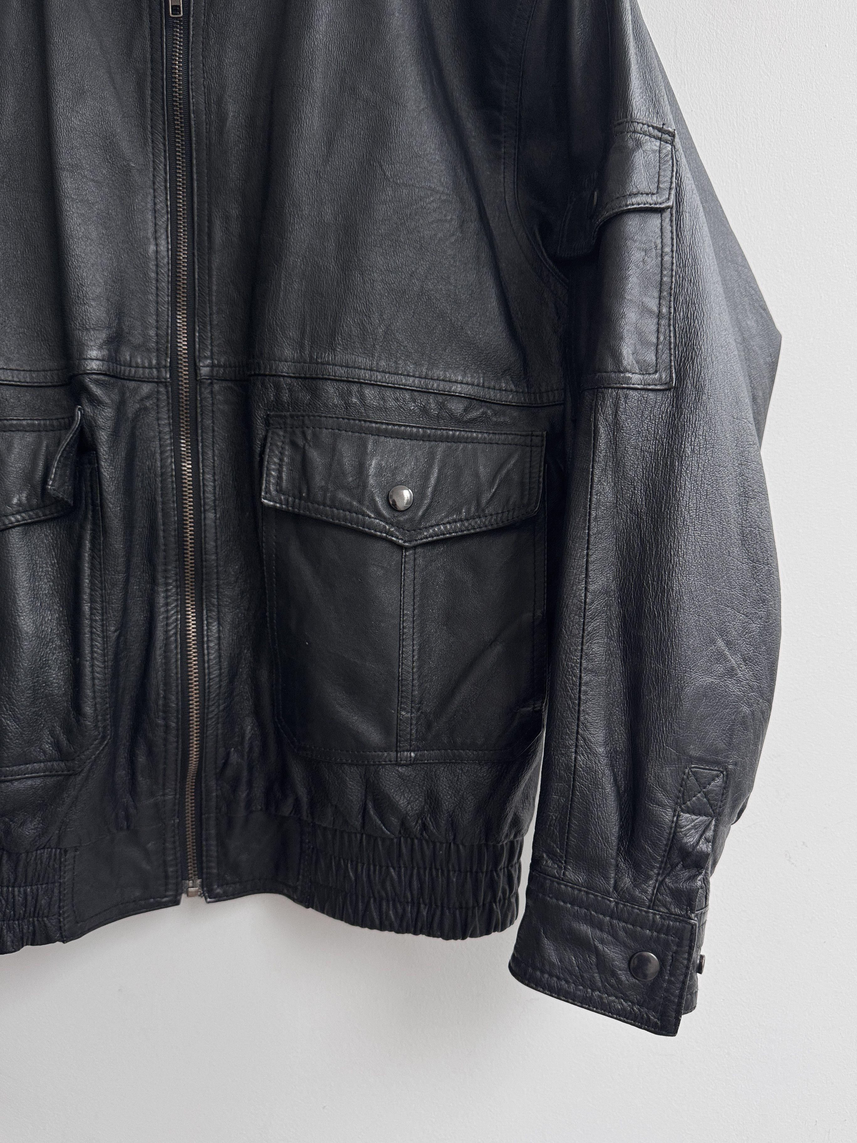 Genuine Leather Vintage Top-Grain A-2 Black Leather Jacket Size US M / EU 48-50 / 2 - 7 Thumbnail