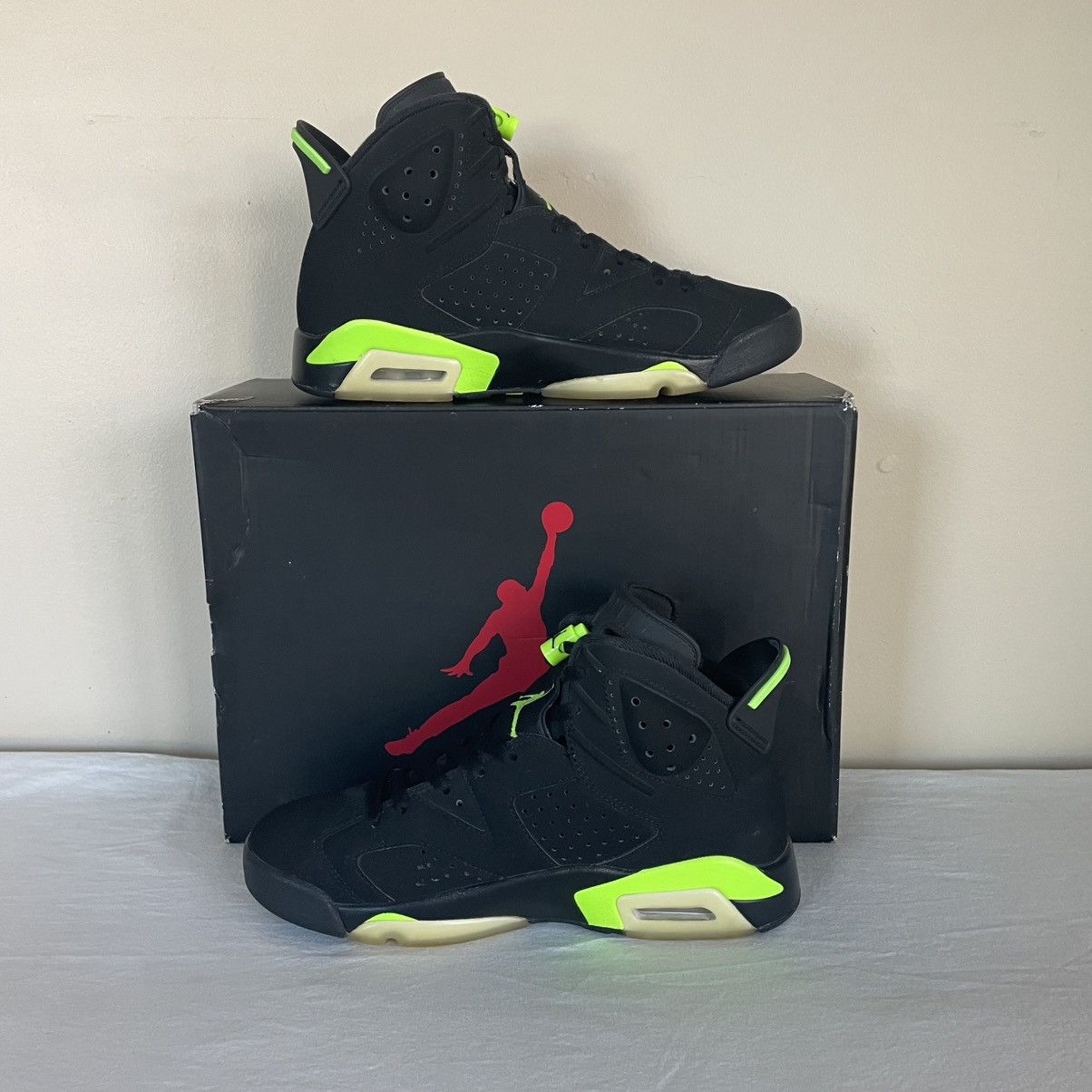 Jordan Brand × Nike Nike Air Jordan 6 Retro Electric Green Mens US Size 8 Size US 8 / EU 41 - 2 Thumbnail
