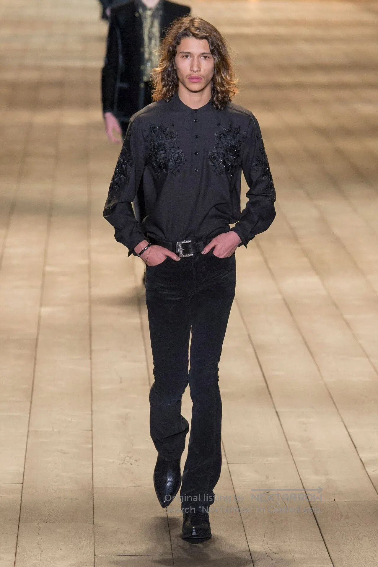Saint Laurent Paris Saint Laurent Burgundy Corduroy Flared Jeans. Size 28" / US 6 / IT 42 - 5 Thumbnail