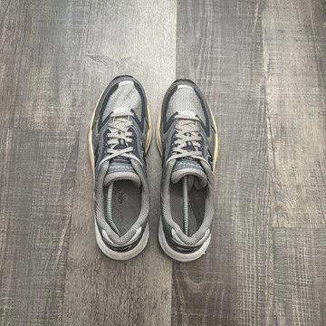 NEW BALANCE • VINTAGE 2000 Special Edition (12M)