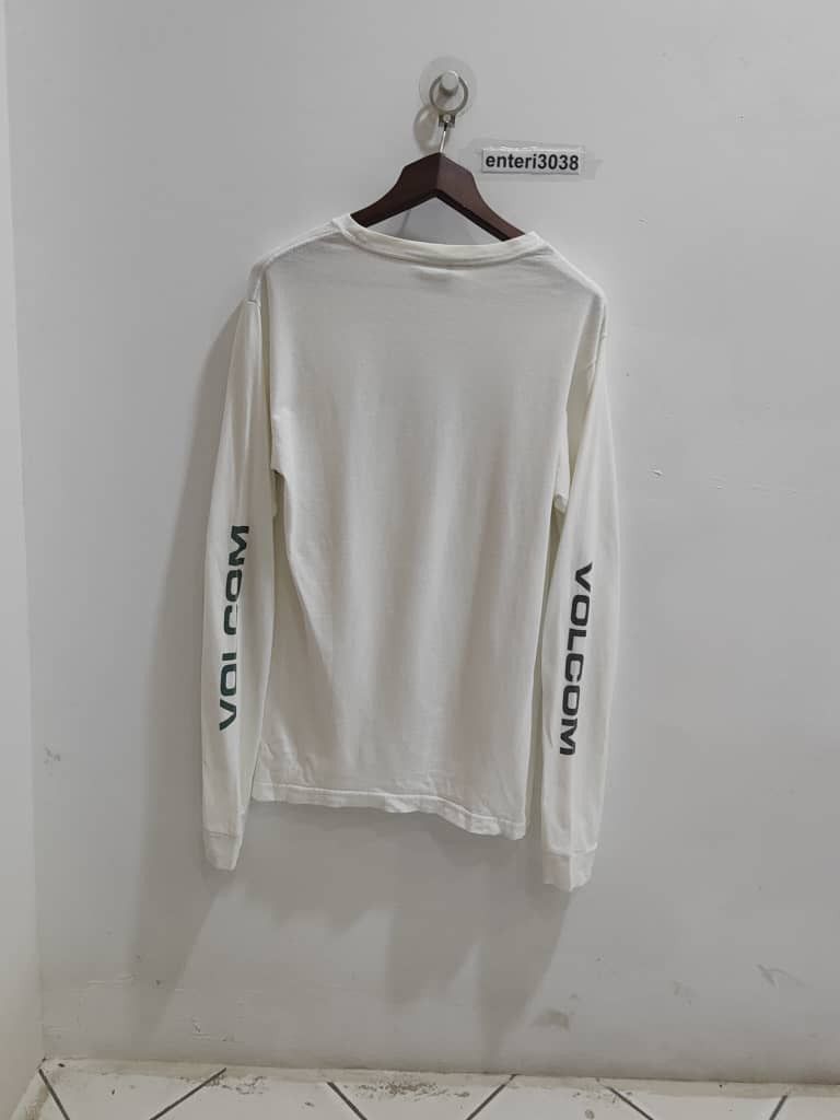 Vintage Vintage × Volcom RARE🔥VINTAGE VOLCOM sketboarding big logo Size US M / EU 48-50 / 2 - 6 Thumbnail