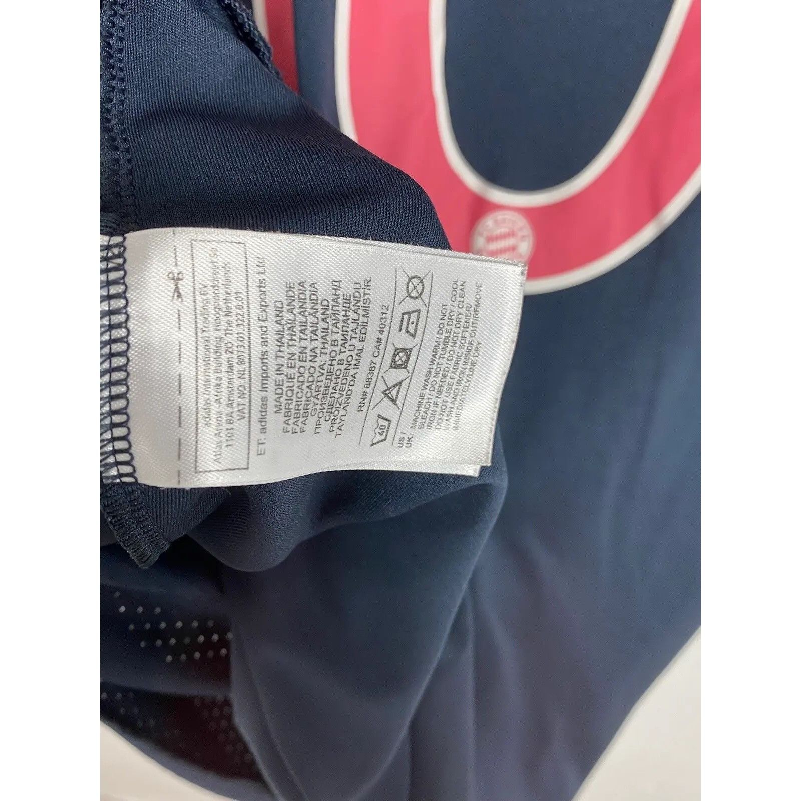 Adidas Adidas F.C Bayern Munchen #10 Capitano 2013/14 Third Jersey Size US L / EU 52-54 / 3 - 9 Thumbnail