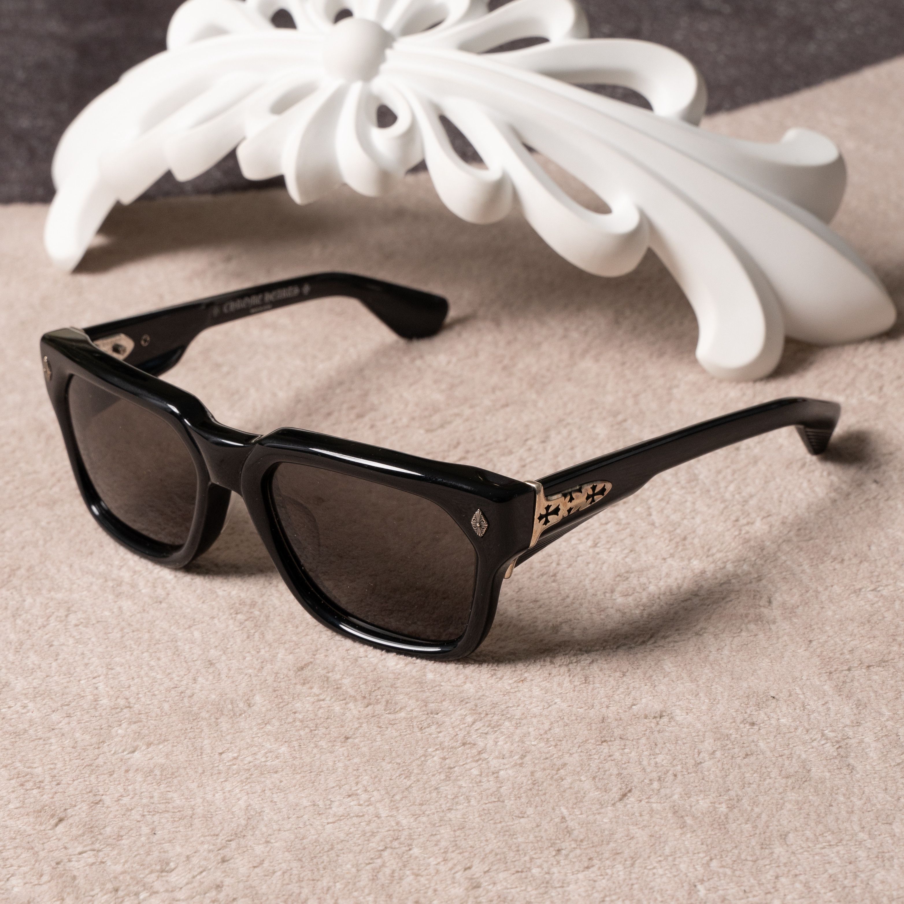 CHROME HEARTS SNIFFER BLACK
