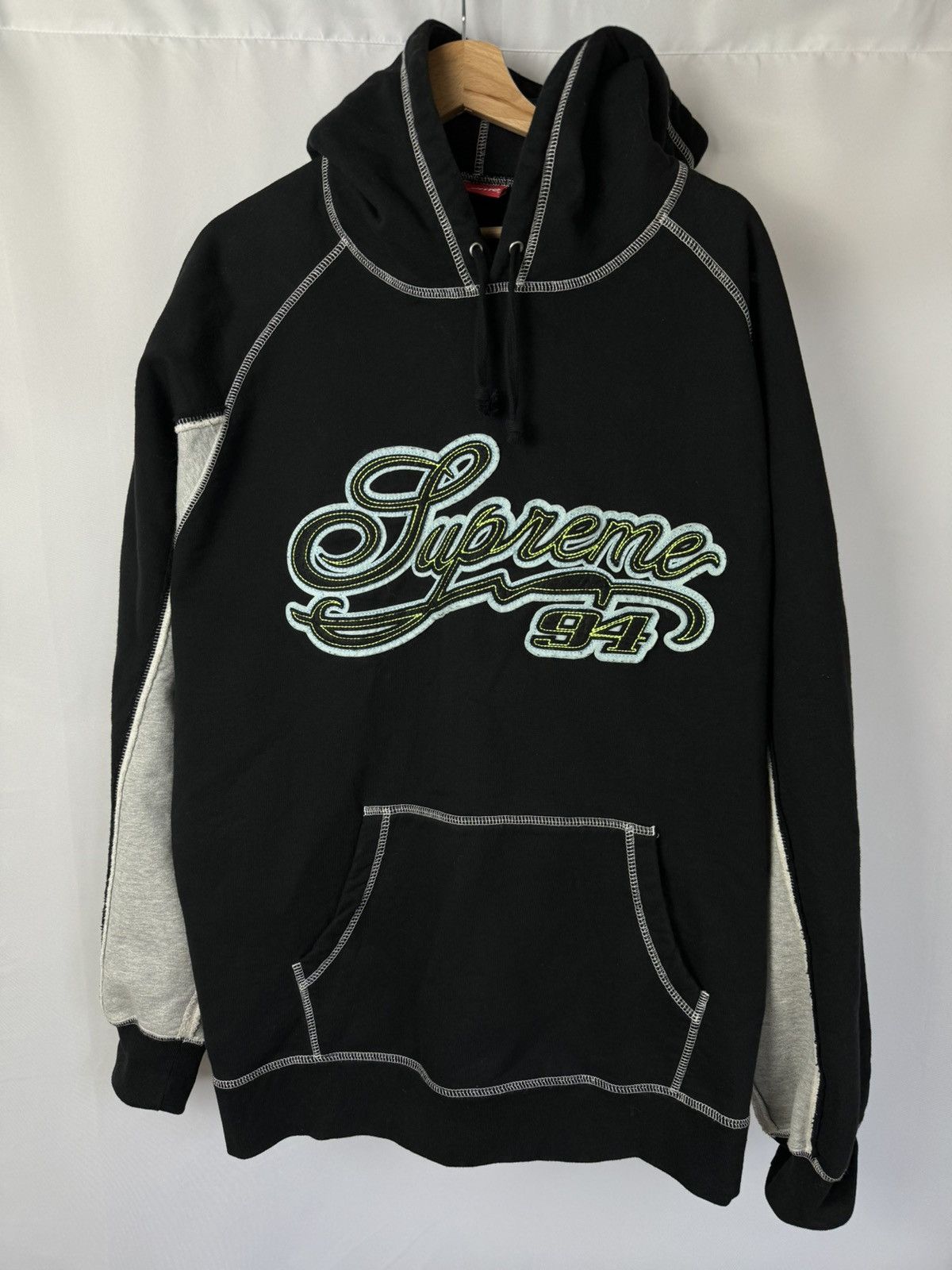 Supreme Supreme 94 logo hoodie Size US XL / EU 56 / 4 - 1 Thumbnail