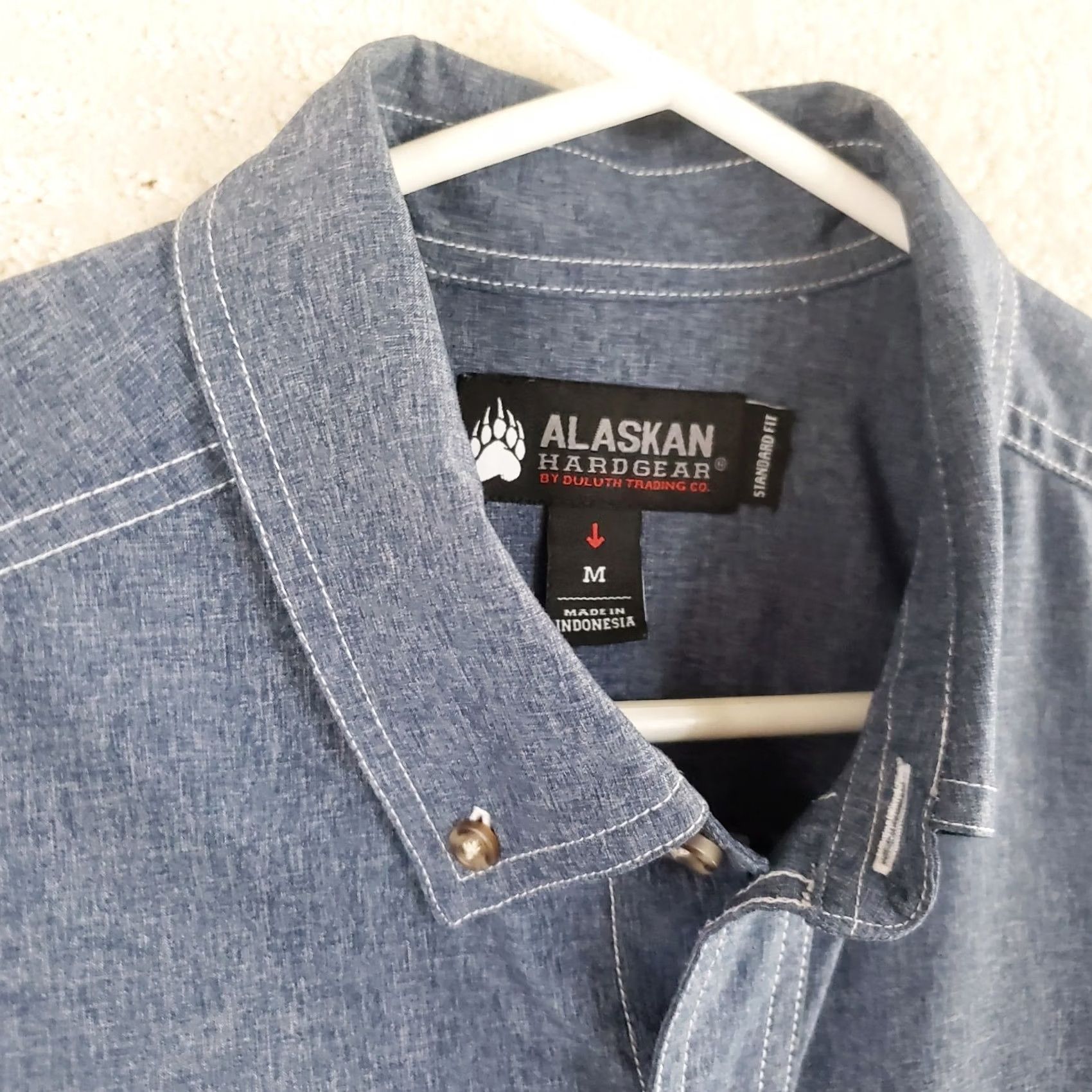 CO VINTAGE Alaskan Hardgear Duluth Trading Co Mens M Blue Denim Chambray Button Up Shirt Size US M / EU 48-50 / 2 - 5 Thumbnail
