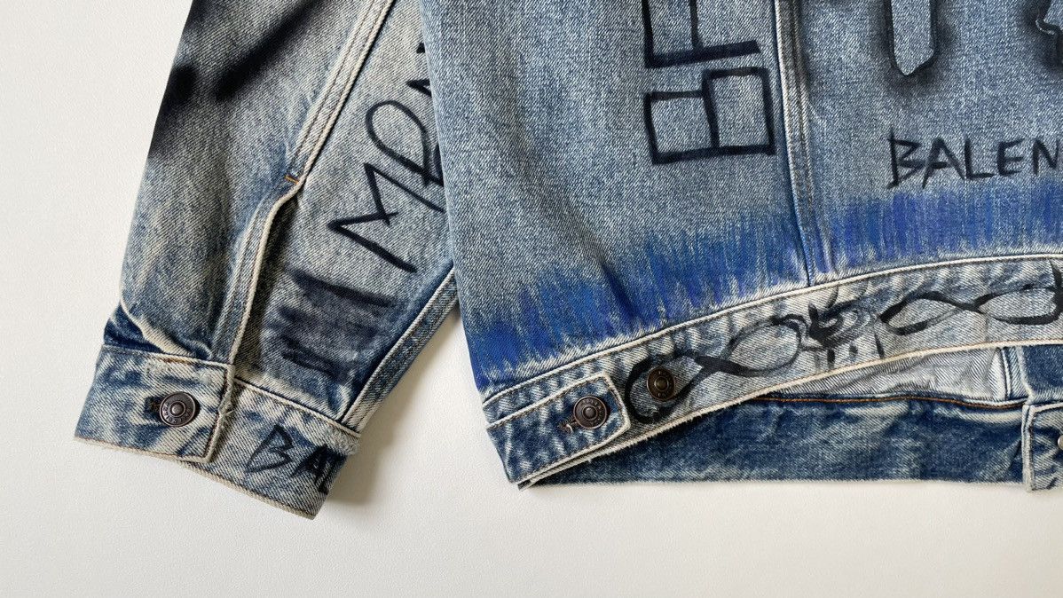 Balenciaga 2018 ‘Grafitti’ Denim Jacket Size US M / EU 48-50 / 2 - 21 Thumbnail