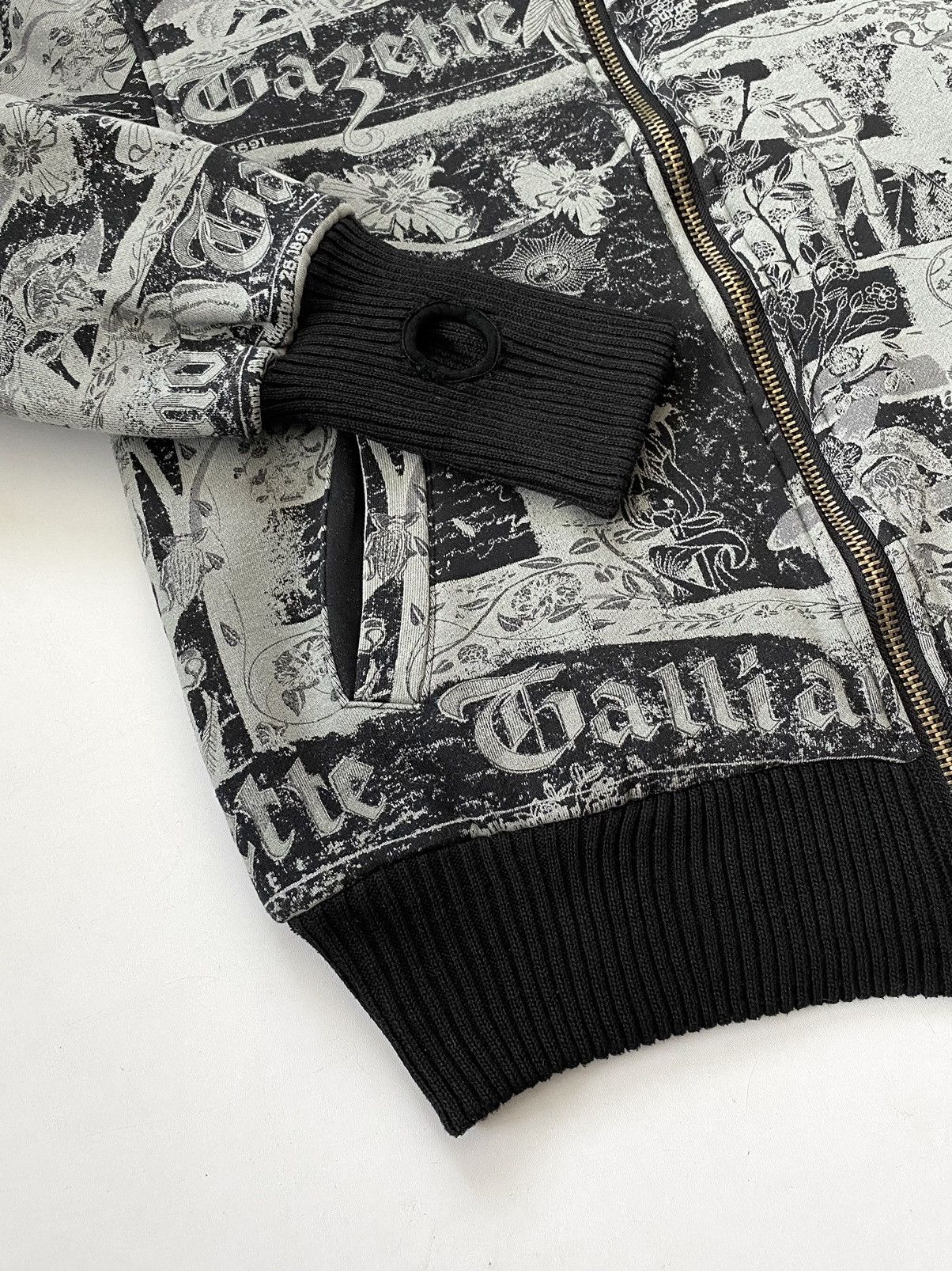 John Galliano 🔥Ultra Rare John Galliano Vintage Unisex Gazzete Zip Jacket Size US M / EU 48-50 / 2 - 7 Thumbnail