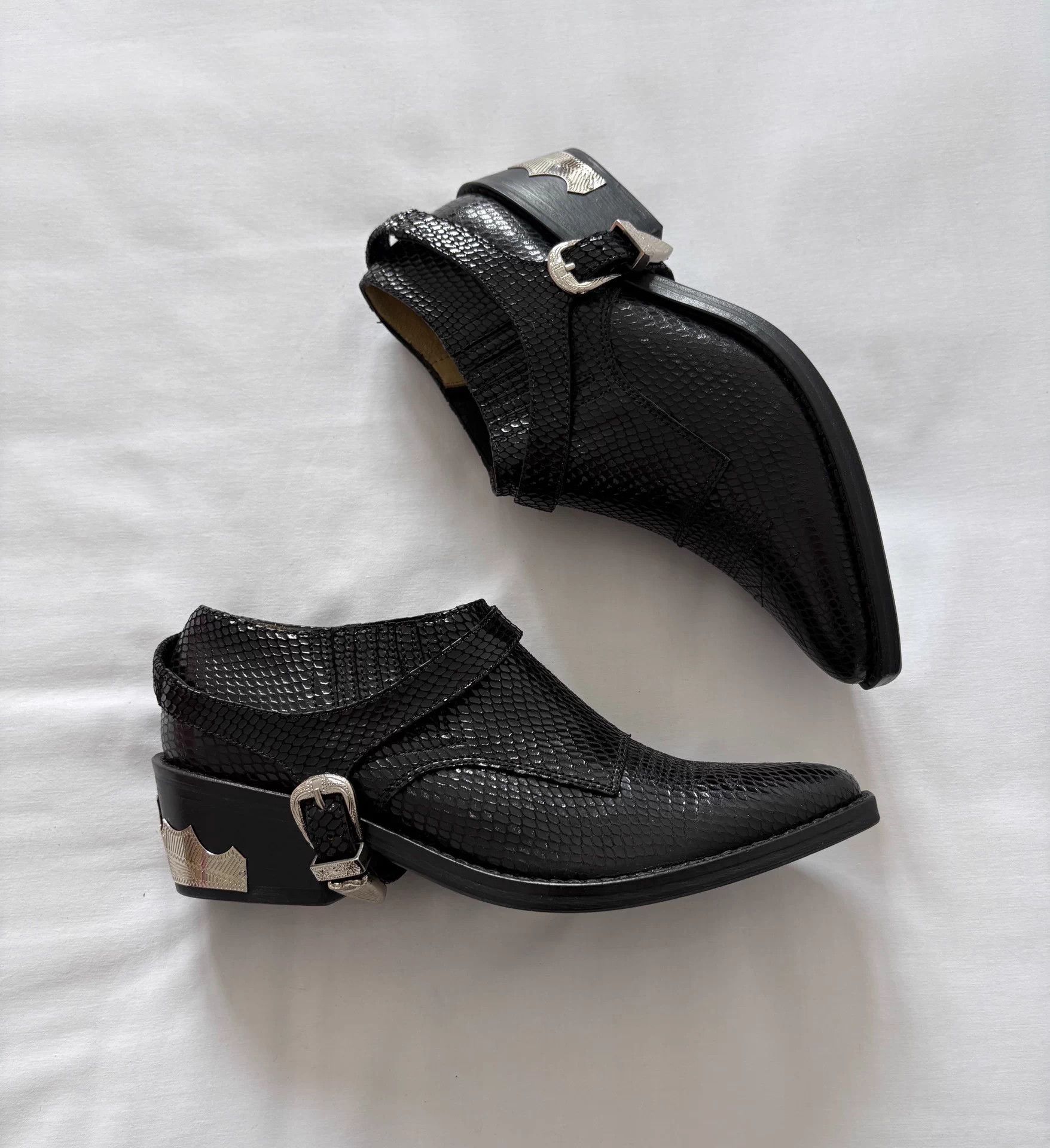 Toga Toga Pulla Snake Strap Rivet Mule 36 Near New Size US 5.5 / IT 35.5 - 8 Thumbnail