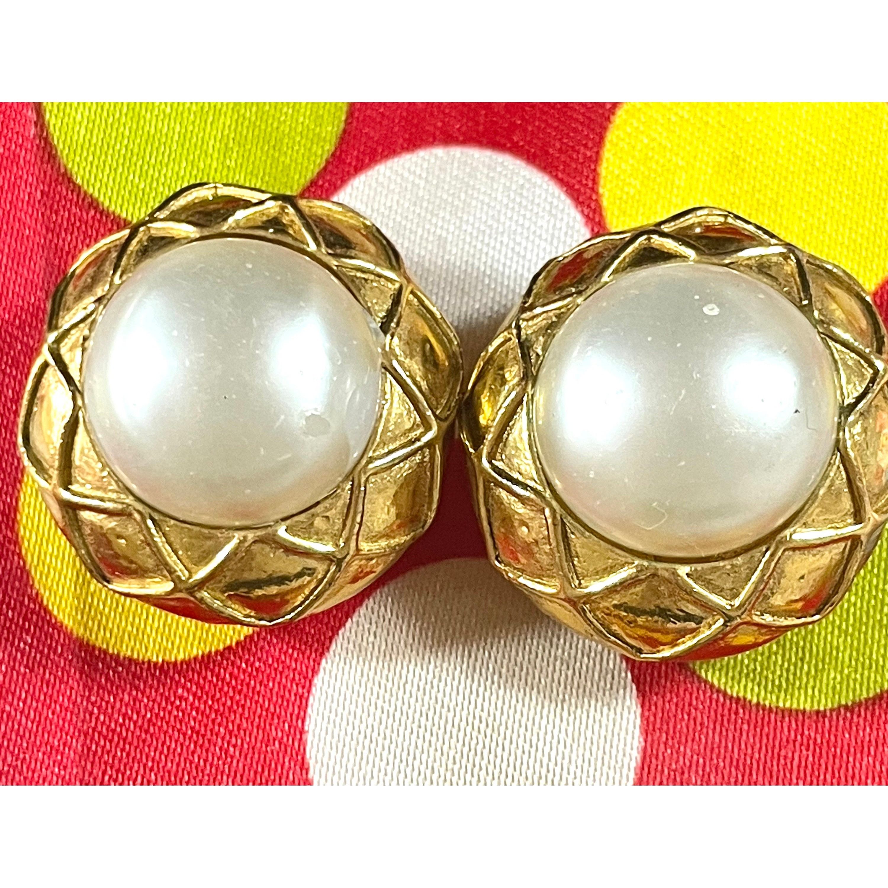 Vintage CHANEL gold tone round earrings with faux pearl