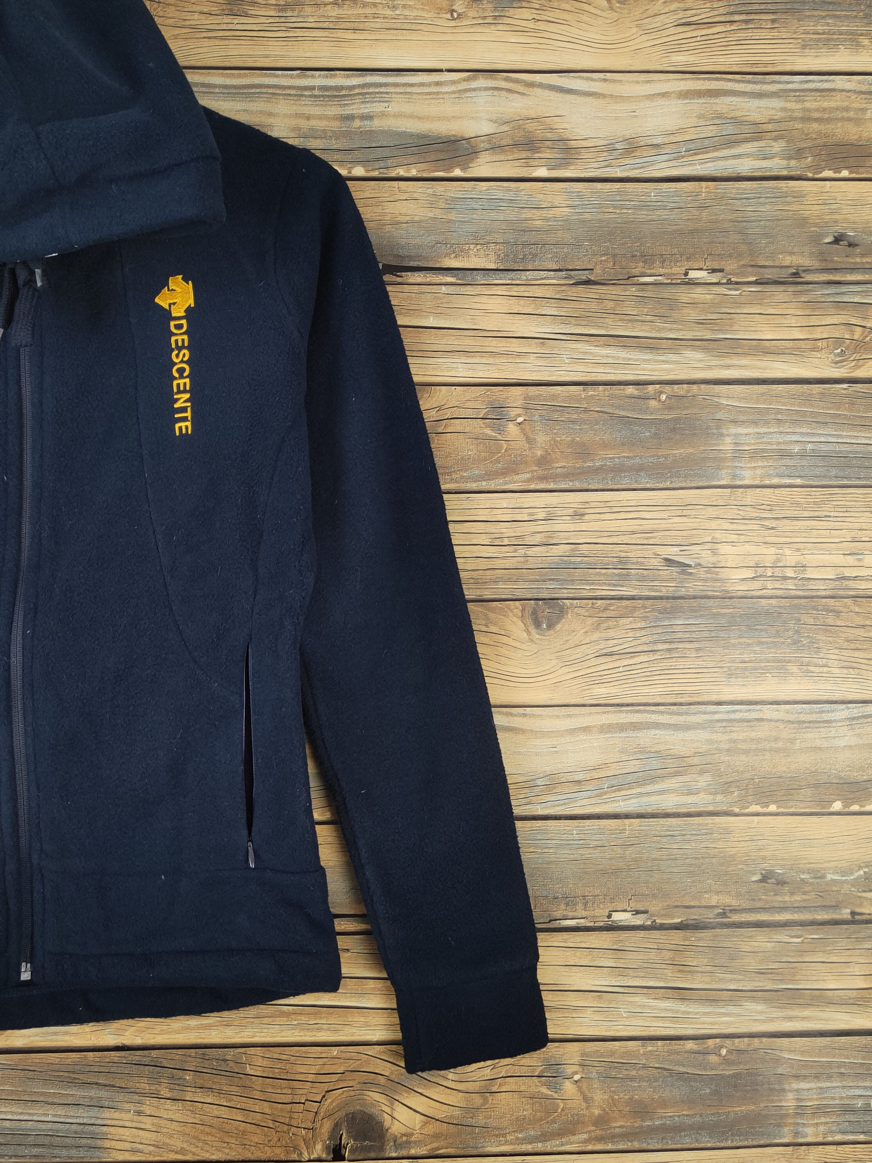 Descente × Japanese Brand × Vintage Descente Navy Hoodie Sweaters #W1135 Size US S / EU 44-46 / 1 - 6 Thumbnail