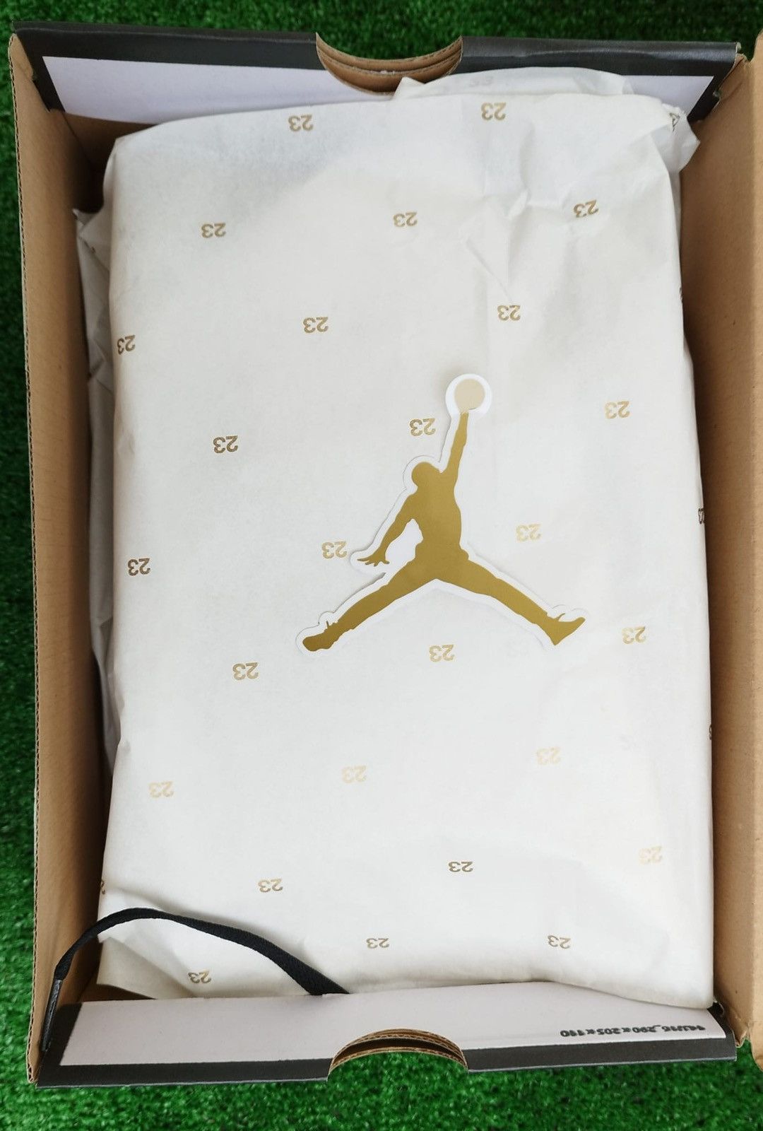 Jordan Brand Shoes Air Jordan 1 SE Low (GS) Size US 7.5 / IT 37.5 - 11 Thumbnail