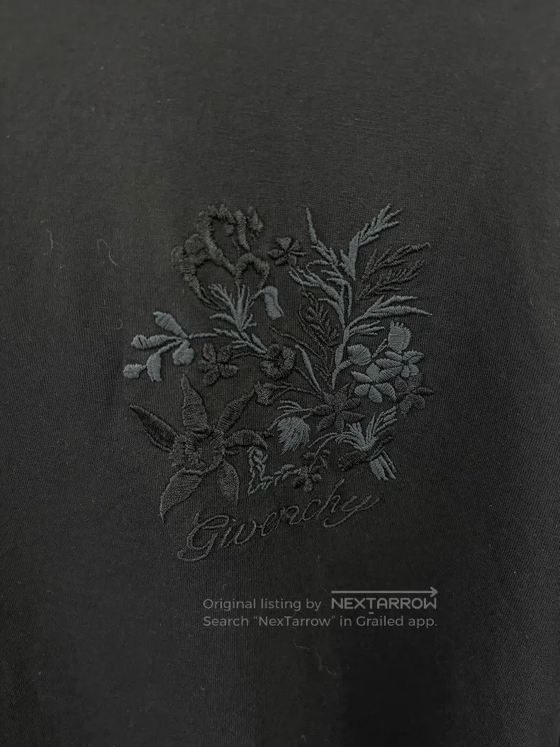 Givenchy Givenchy Embroidered Logo Short Sleeve Size US M / EU 48-50 / 2 - 3 Thumbnail