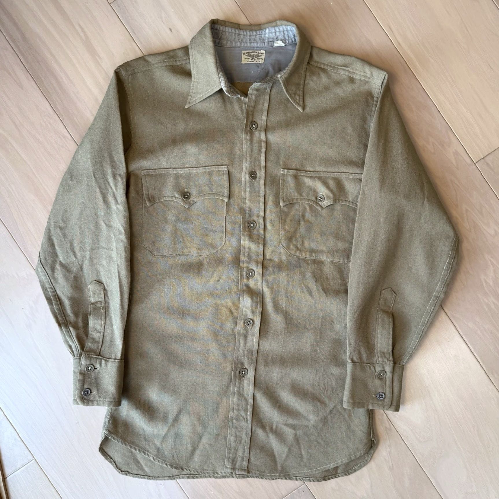 Vintage VINTAGE Military Wool Shirt M Khaki 60s Button Up Winter Chinstrap Mens Regular M Wool Solider 60s 70s Pendleton Board Shirt Size US M / EU 48-50 / 2 - 2 Thumbnail