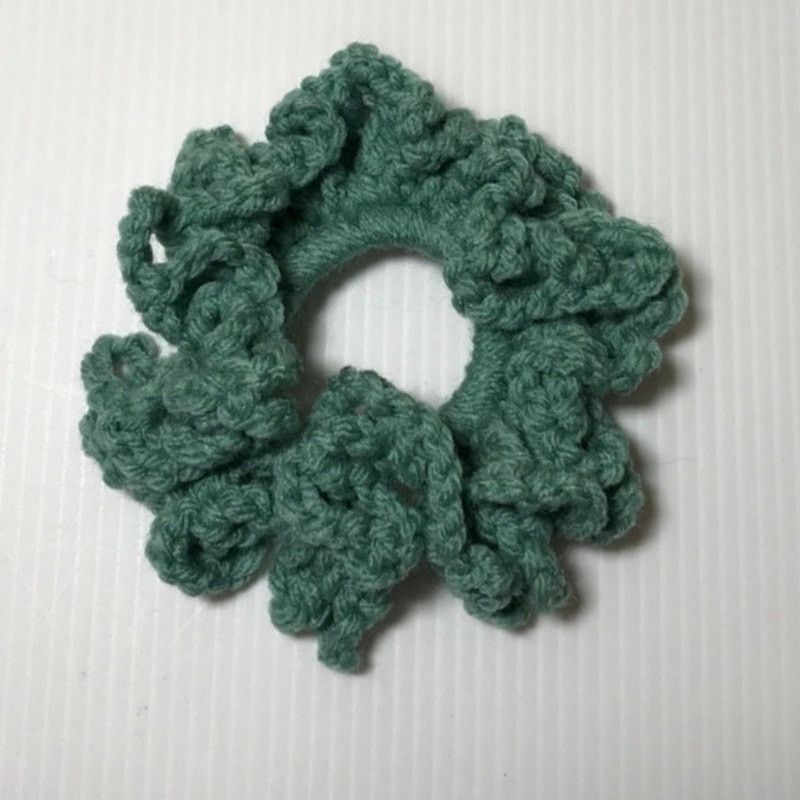 Handmade NWT Mint Green Handmade Crocheted Hair Scrunchie Size ONE SIZE - 1 Thumbnail