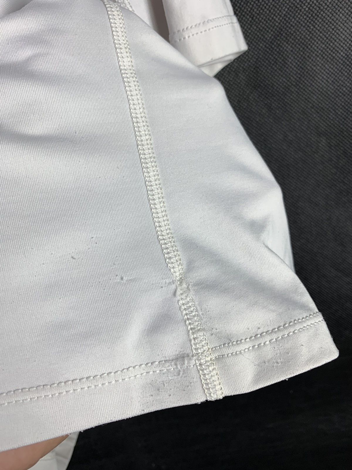 Billabong Steals! Billabong Tops Inner Tight Sunshield UPF50 Size US L / EU 52-54 / 3 - 11 Thumbnail
