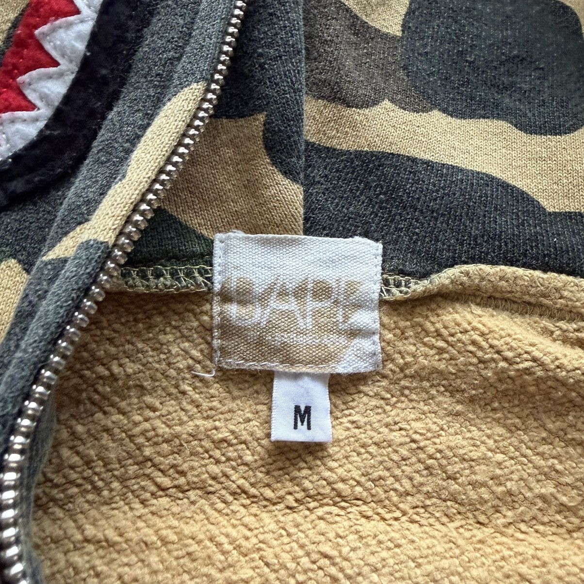 Bape OG BAPE 1st CAMO Full zip Shark Hoodie Franken stk size M Size US M / EU 48-50 / 2 - 5 Thumbnail