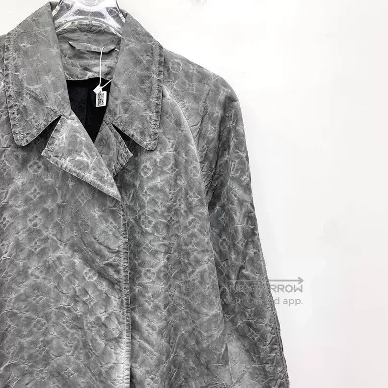Louis Vuitton Louis Vuitton Grey logo presbyopic full print wool lapel l Size 4XL / US 24-26 - 3 Thumbnail