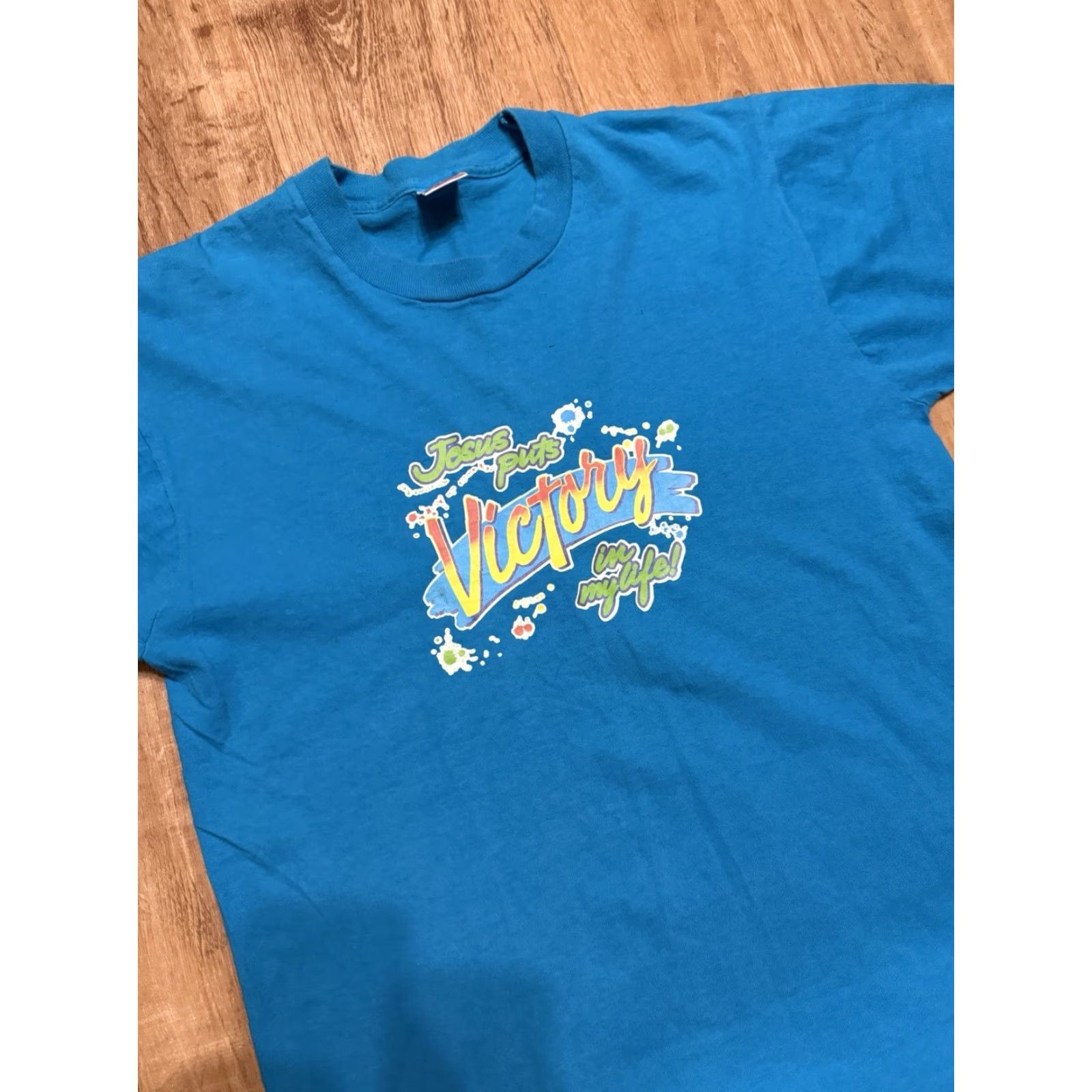 Fruit Of The Loom VINTAGE Fruit of the Loom Jesus Tee Single Stitch Light Blue L Mens Men's T-Shirt 90s Religion Jesus Boys/Girls? Size US L / EU 52-54 / 3 - 4 Thumbnail