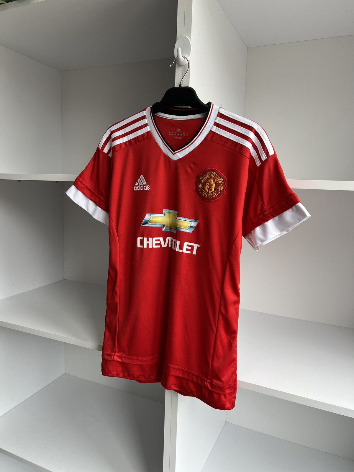 Vintage Schweinsteiger Manchester United Home Jersey Size US S / EU 44-46 / 1 - 6 Thumbnail