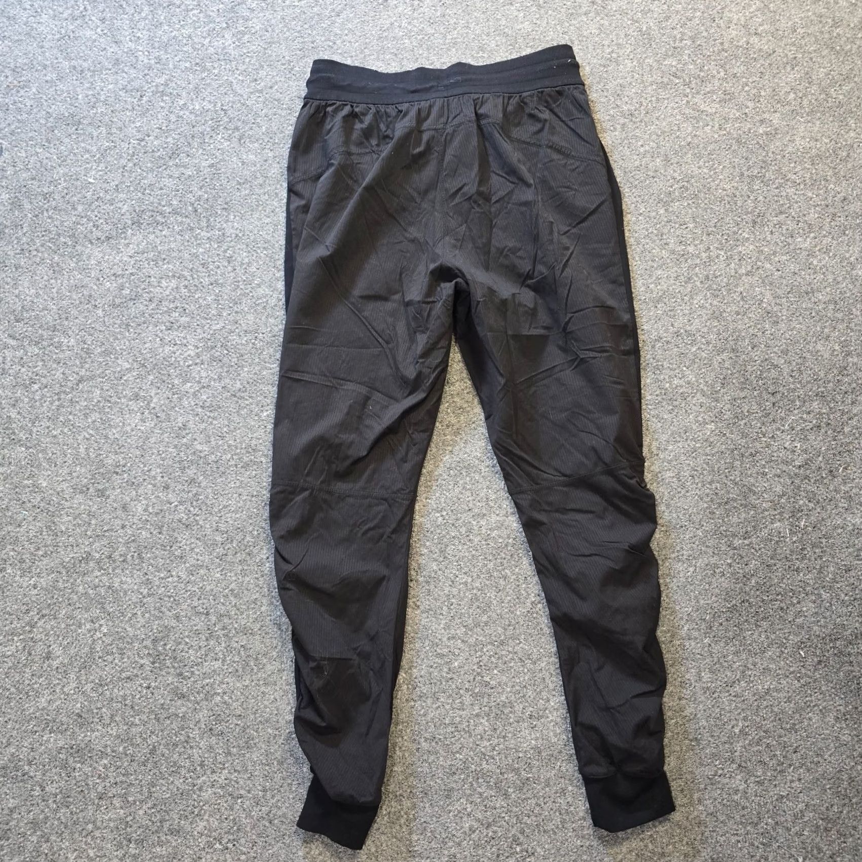 Lululemon Lululemon Pants Womens Size 8 Black Beyond The Studio Jogger Athletic Pull On Women Tapered Inseam 28 Size 30" / US 8 / IT 44 - 7 Thumbnail