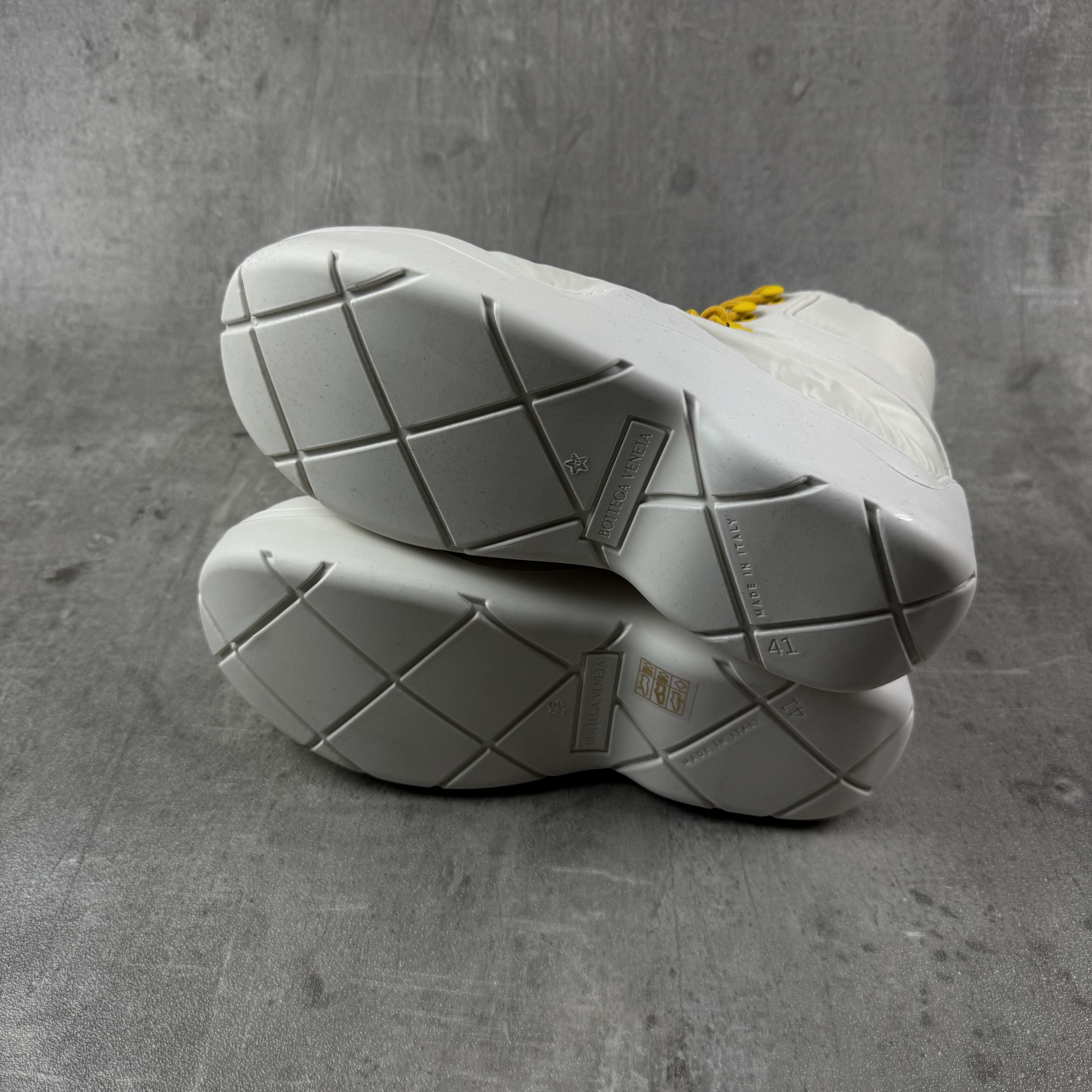 Bottega Veneta BOTTEGA VENETA Puddle Bomber Boots in White Size US 8 / EU 41 - 8 Thumbnail