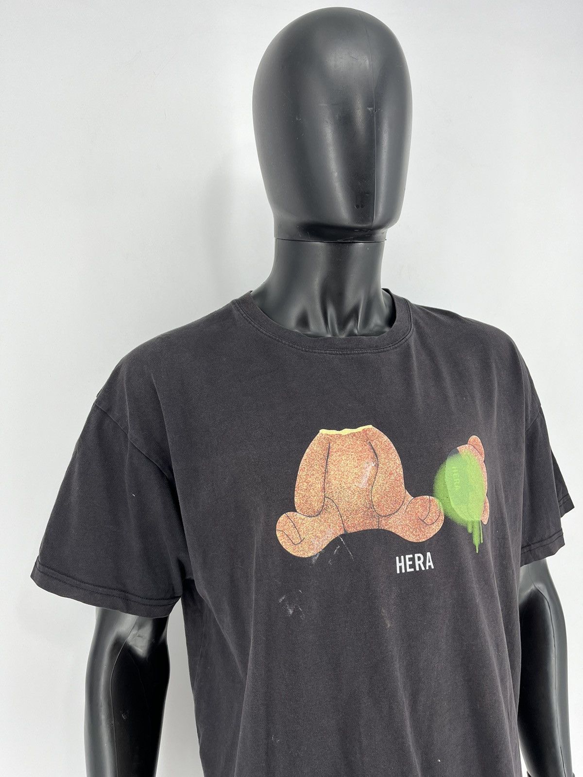 Japanese Brand × Vintage Vintage Y2K Hera logo Oversized Tee Shirt Streetwear Style Size US L / EU 52-54 / 3 - 8 Thumbnail