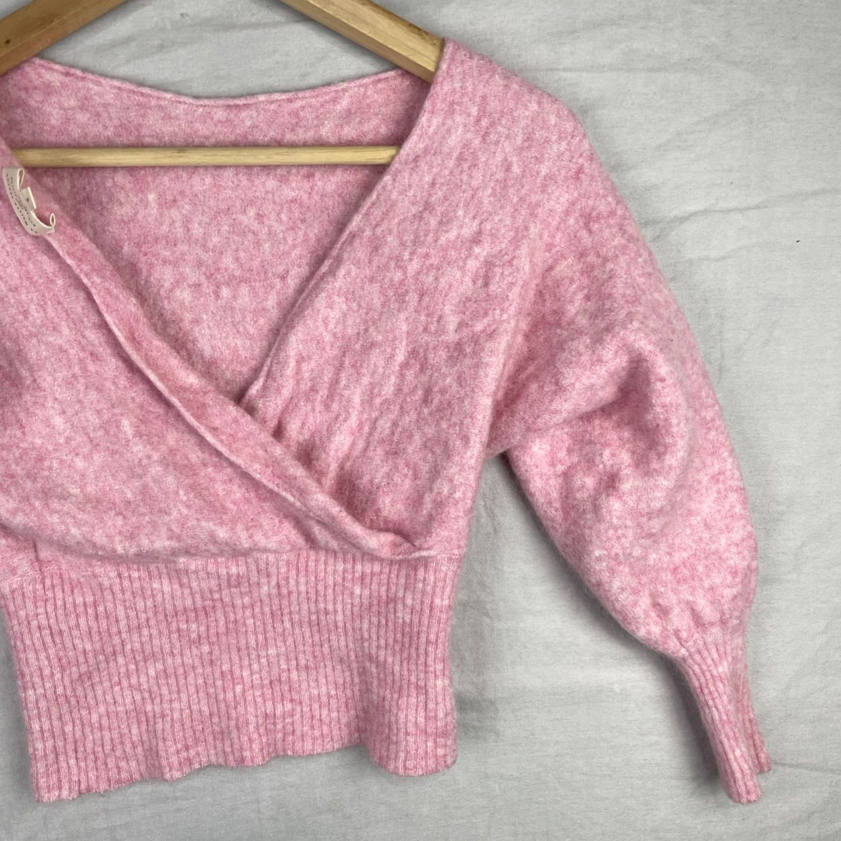 Vintage Sezane Sweater Shirt Womens Small Pink V-Neck Mohair Wool Blend Knit Size S / US 4 / IT 40 - 3 Thumbnail