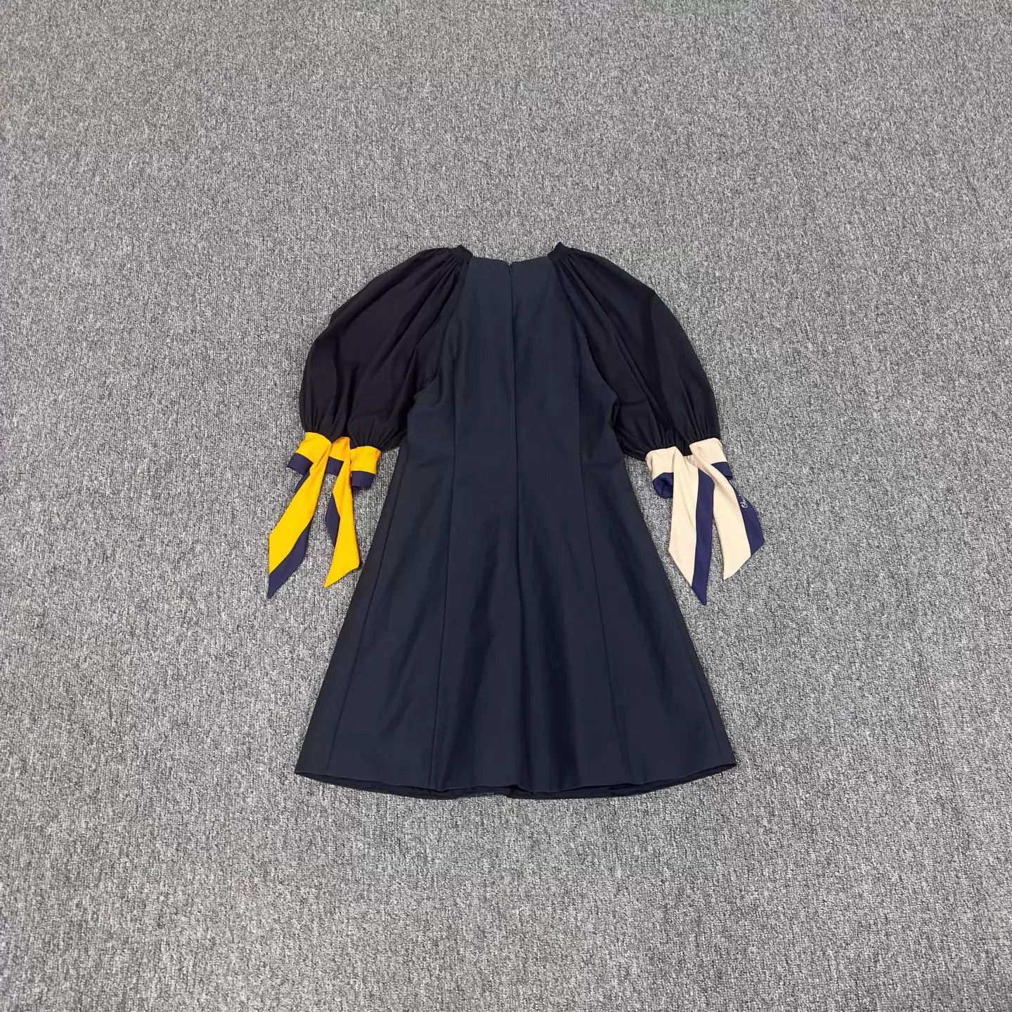 Dior Dior Navy Blue Silk Puff Sleeve Bow Dress Size 36 MINT Size XS / US 0-2 / IT 36-38 - 2 Thumbnail