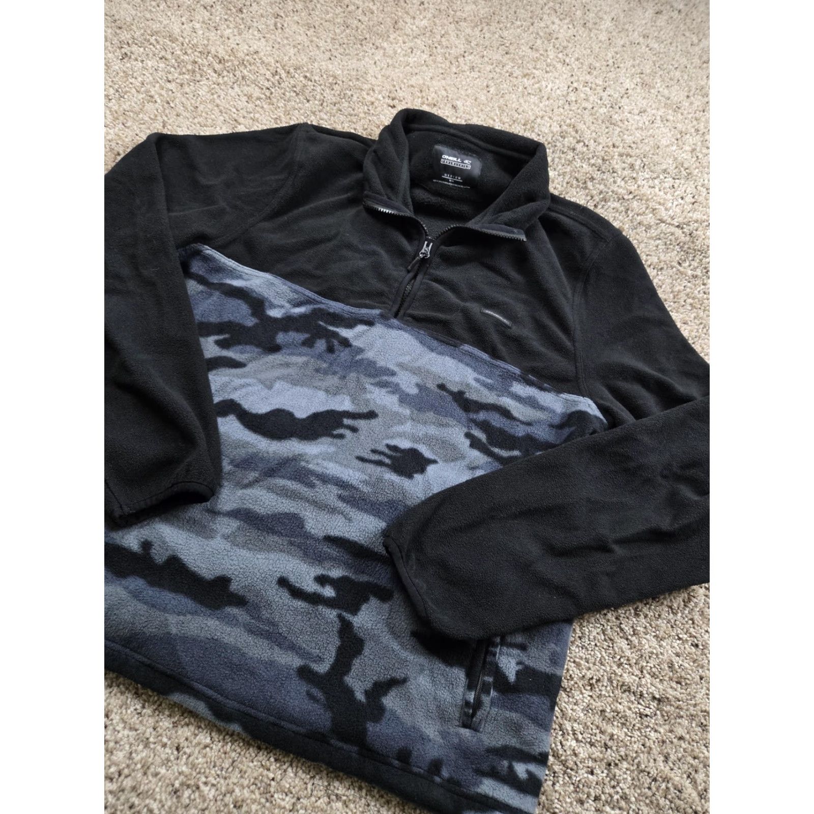 O'Neill O'Neill Fleece Jacket Mens Medium Black Camouflage 1/4 Zip Pockets Pullover Jacket/Coat Short Sleeve? Size US M / EU 48-50 / 2 - 2 Thumbnail