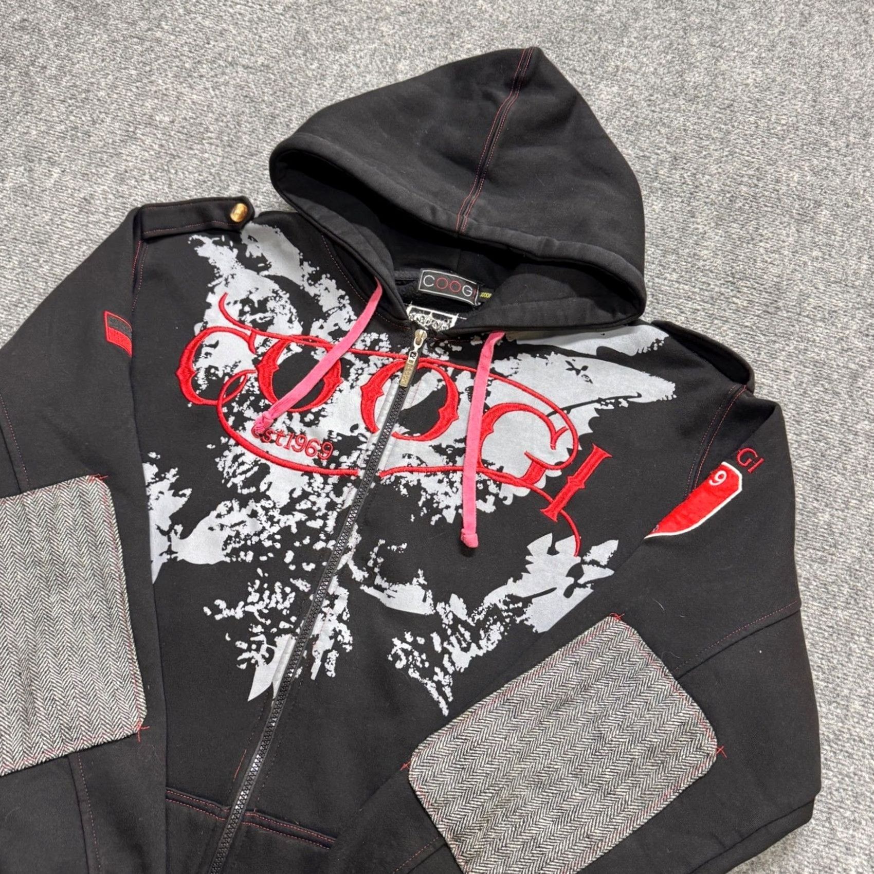 Coogi VTG COOGI Jacket Bomber Jacket 4XLT Men Black Full Zip Embroidered Skater Elbow Pads Y2K Jacket Mens Size US XXL / EU 58 / 5 - 2 Thumbnail