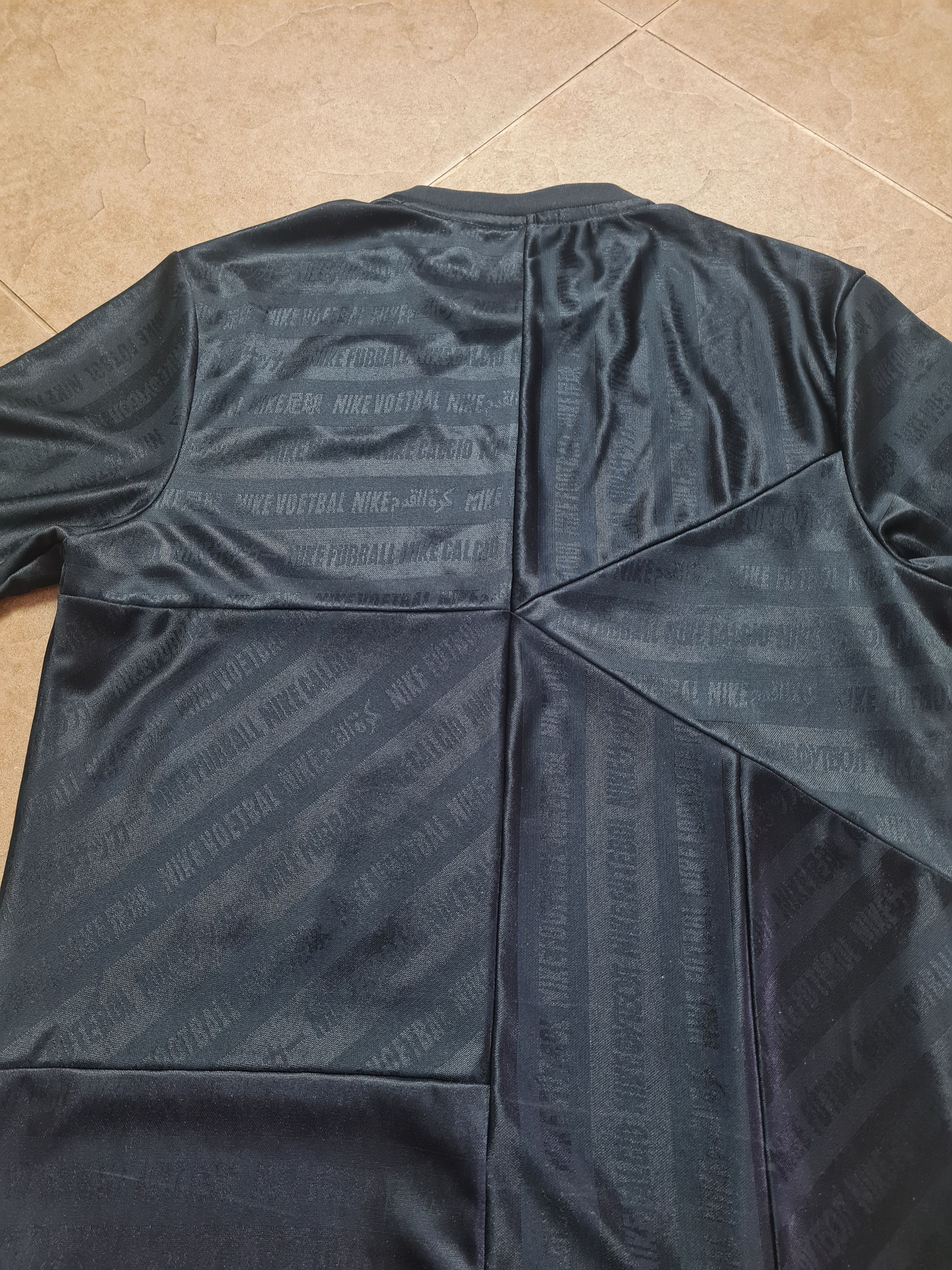 Nike T-shitrs Men’s FC Nike Football Club soccer foootball Jersey Size US S / EU 44-46 / 1 - 15 Thumbnail