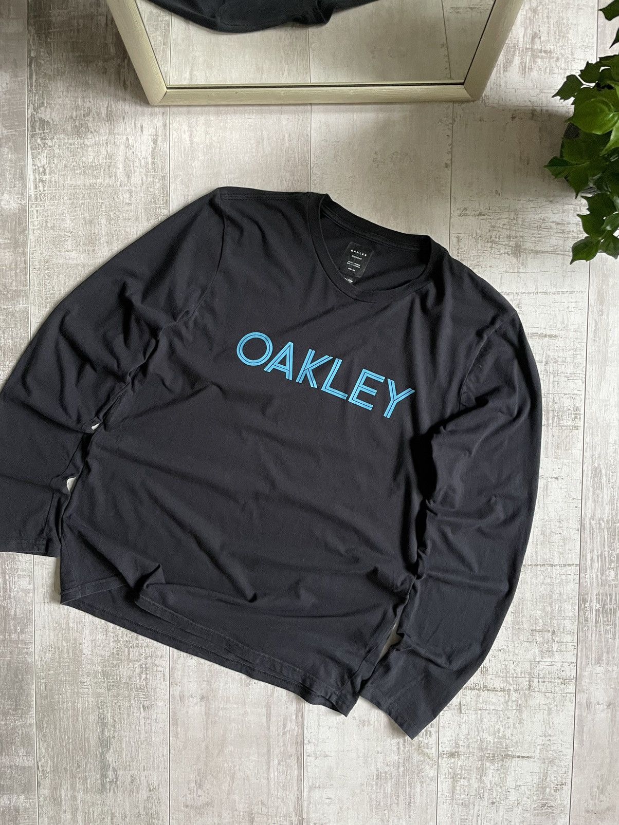 Oakley × Vintage Oakley Long Sleeve Vintage Y2K 00’s Big Printed Logo Size US S / EU 44-46 / 1 - 3 Thumbnail