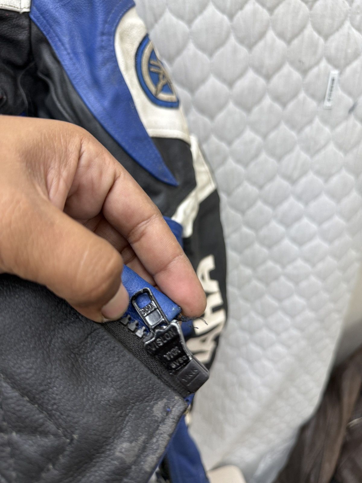 Yamaha 🔥🔥🔥ARCHIVE YAMAHA R1 RIDER LEATHER JACKET Size US XL / EU 56 / 4 - 6 Thumbnail