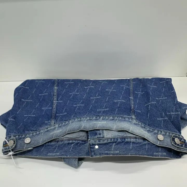 Balenciaga Balenciaga Letter Print Denim Jacket for Women 0079-2507 Size S / US 4 / IT 40 - 9 Thumbnail