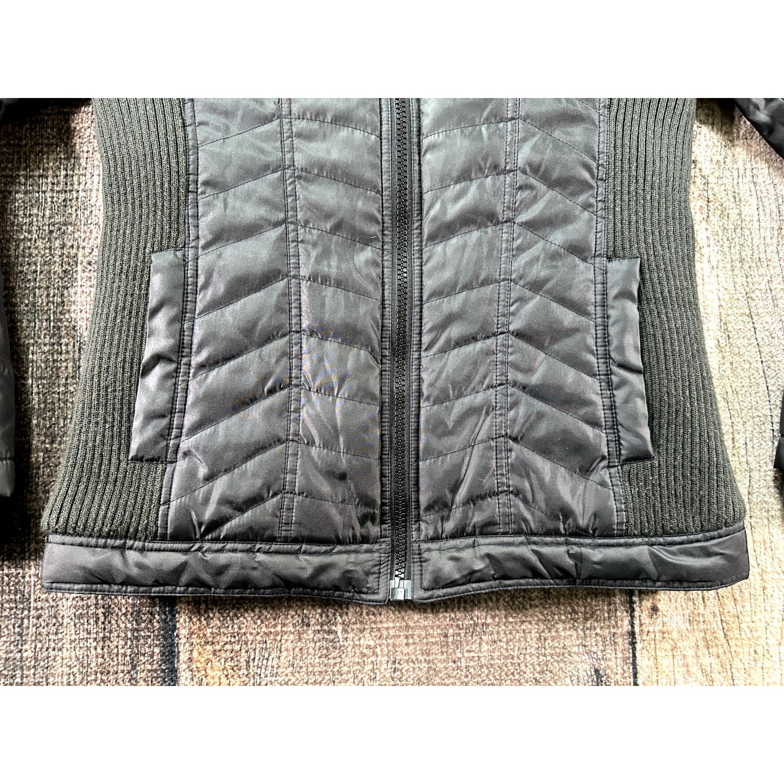 Volcom Volcom Womens Black Insulated Snowboarding Ski Jacket Size L / US 10 / IT 46 - 4 Thumbnail