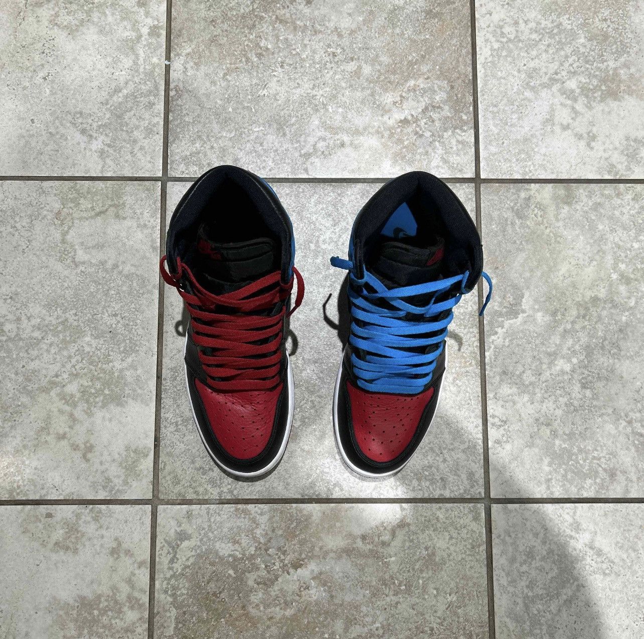 Nike WMNS AIR JORDAN 1 HIGH OG “NC to CHI” Size US 11.5 / EU 44-45 - 7 Thumbnail