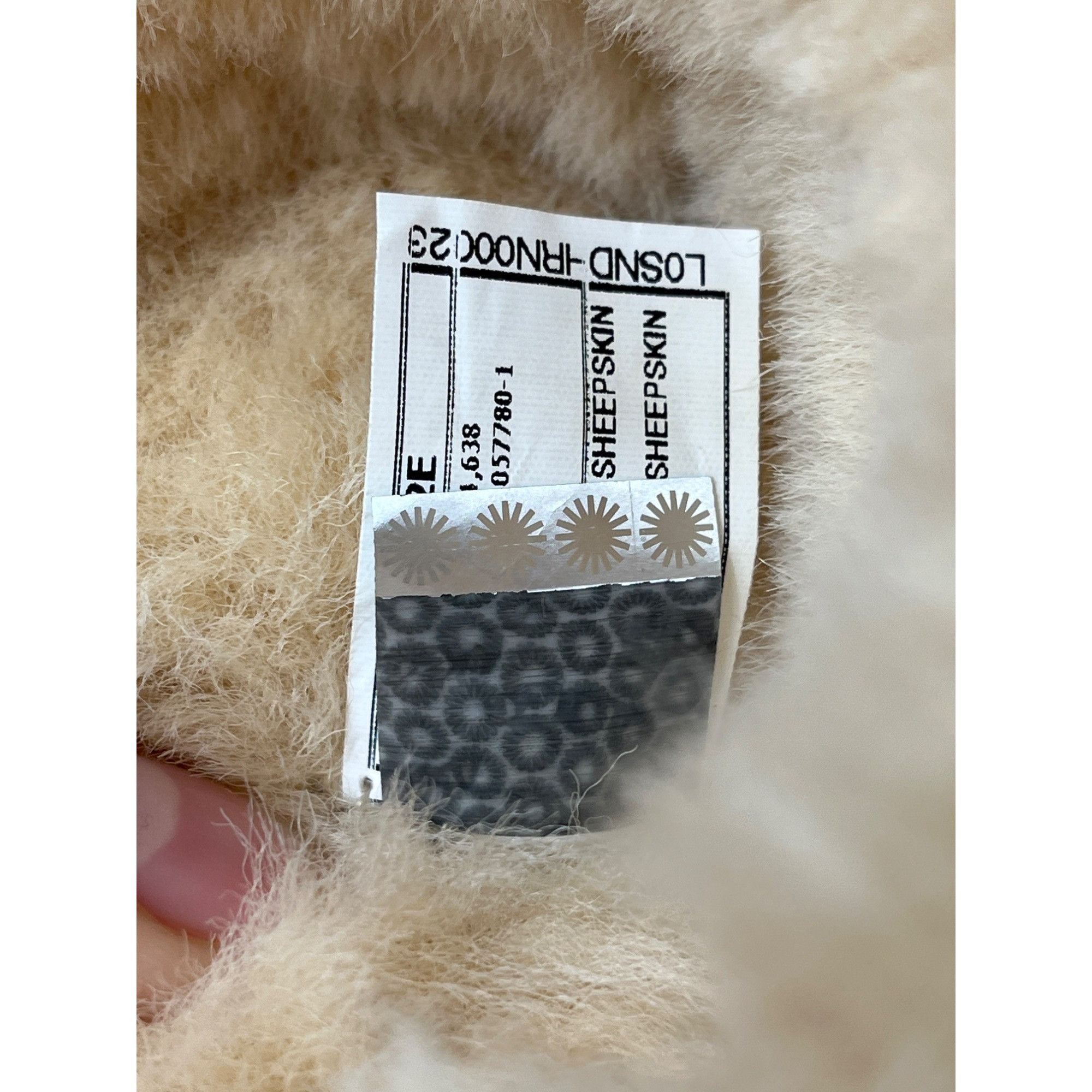 Ugg Ugg Australia Womens Tan Short Sheepskin Boots Size 5 SKU 73 Size US 5 / IT 35 - 11 Thumbnail