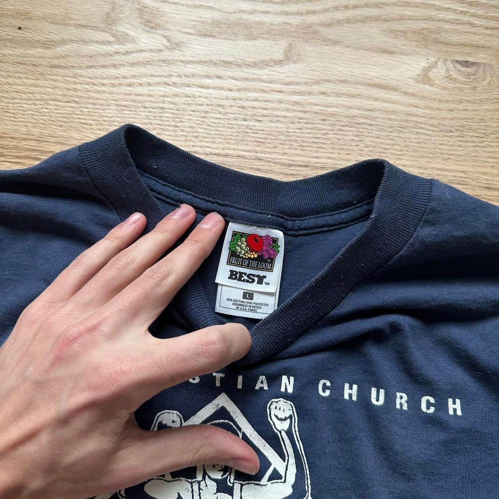 Vintage Vintage 90s Navy Faded Thrashed God Jesus Graphic Shirt Size US L / EU 52-54 / 3 - 6 Thumbnail