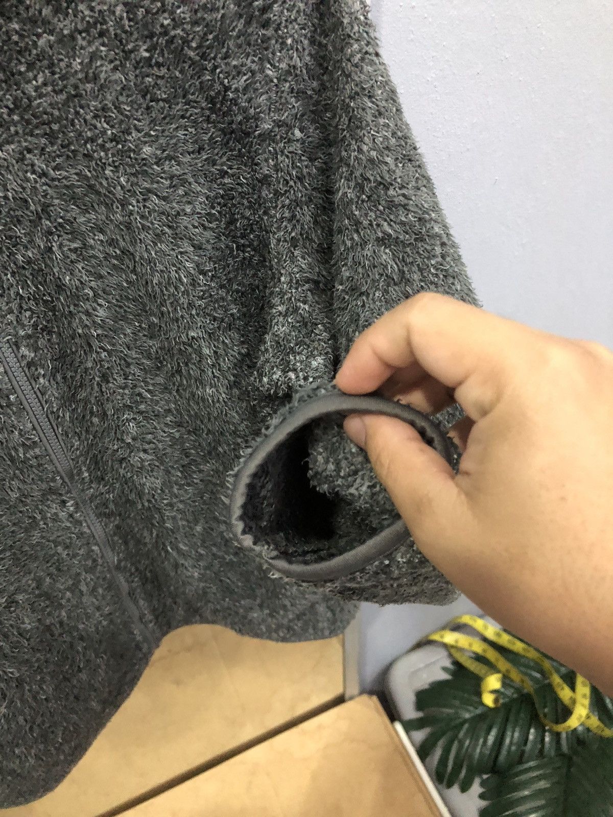 Uniqlo Uniqlo Cozy Sherpa Zip Jacket - Charcoal Grey Size US L / EU 52-54 / 3 - 5 Thumbnail