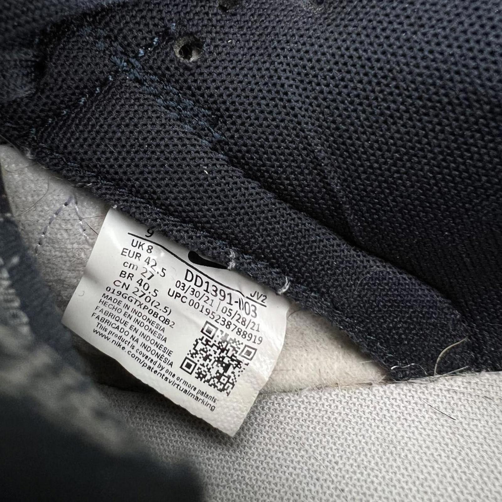 Nike Georgetown Nike Dunk Low Trainer Size US 9 / EU 42 - 5 Thumbnail