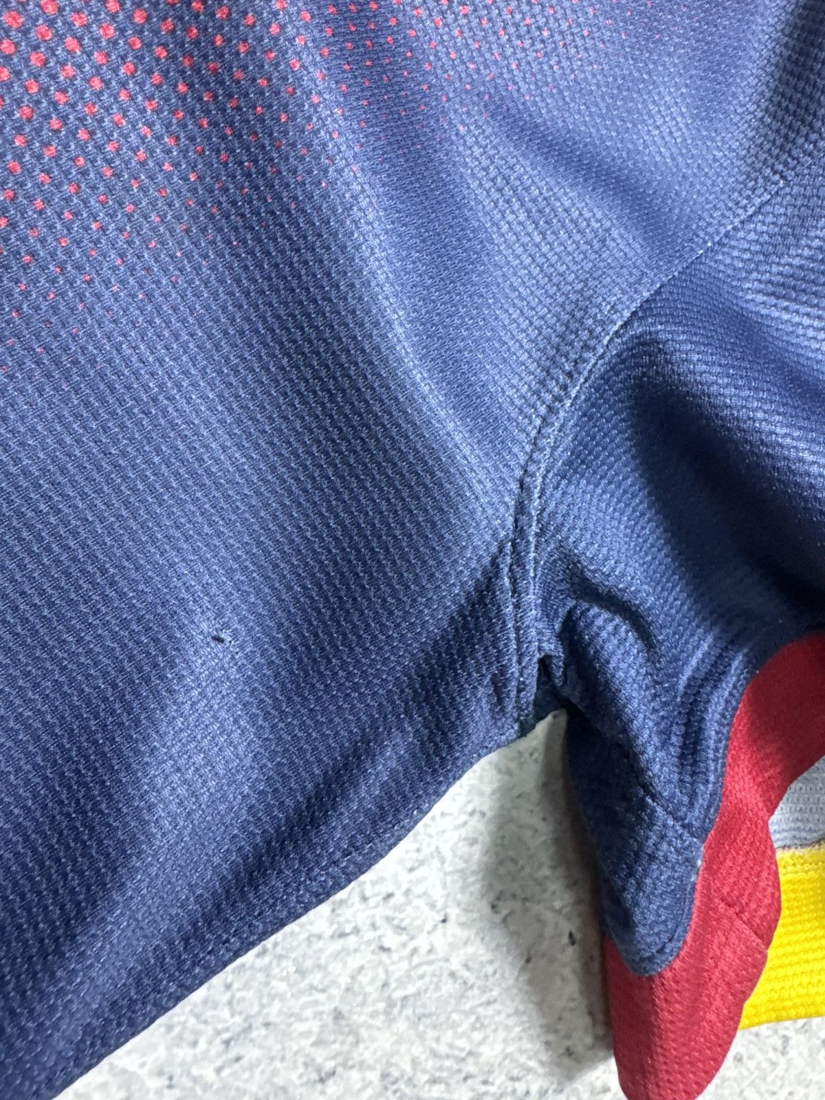 Nike Nike FC Barcelona Vintage Soccer Jersey 2012/2013 Y2K Size US S / EU 44-46 / 1 - 18 Thumbnail