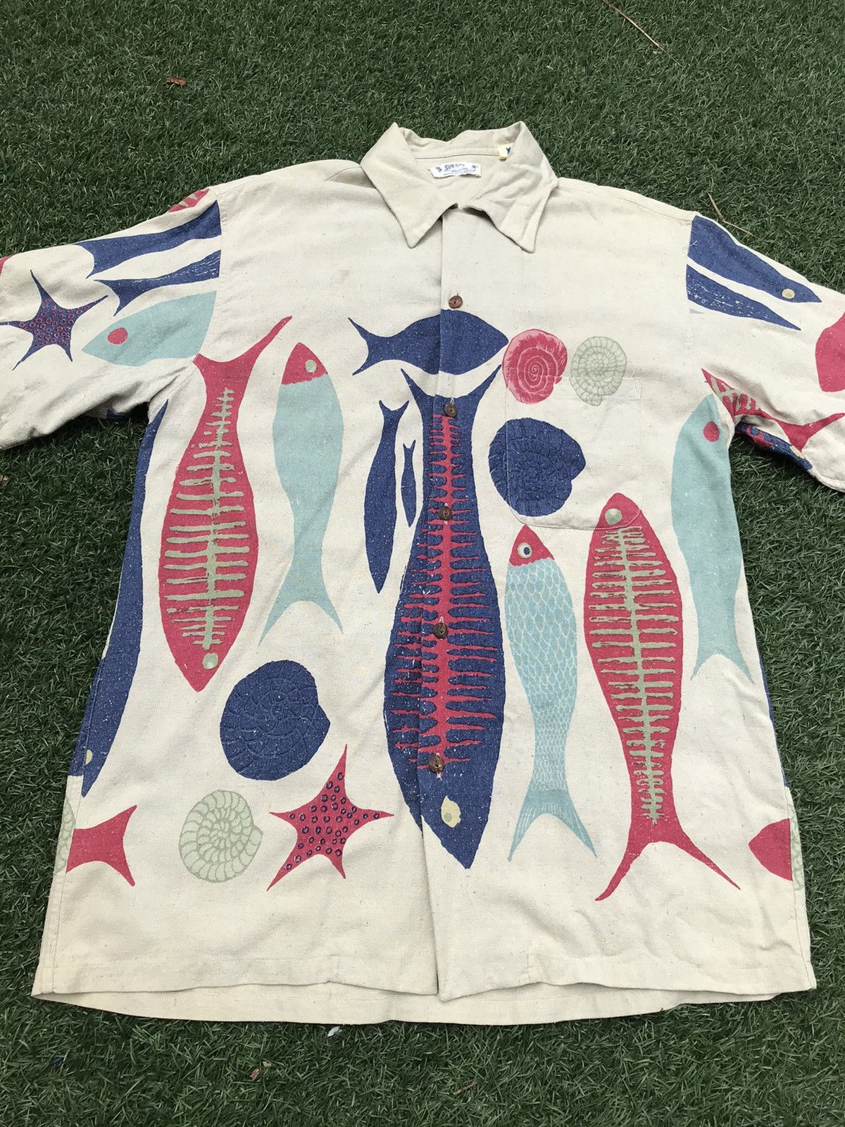Rare Vintage Sun Surf designs Honolulu Rayon Hawaiian Shirt
