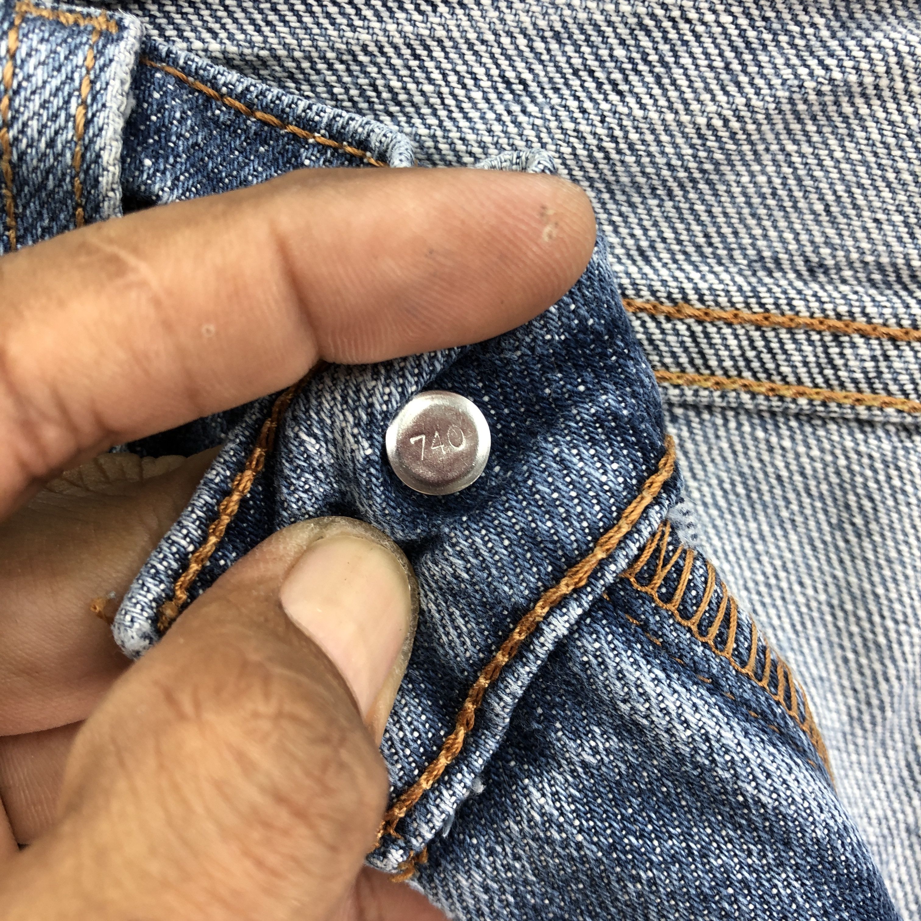 Levi's Vintage Distressed Levis 514 Jeans Levi's Light Wash Denim Size US 36 / EU 52 - 7 Thumbnail