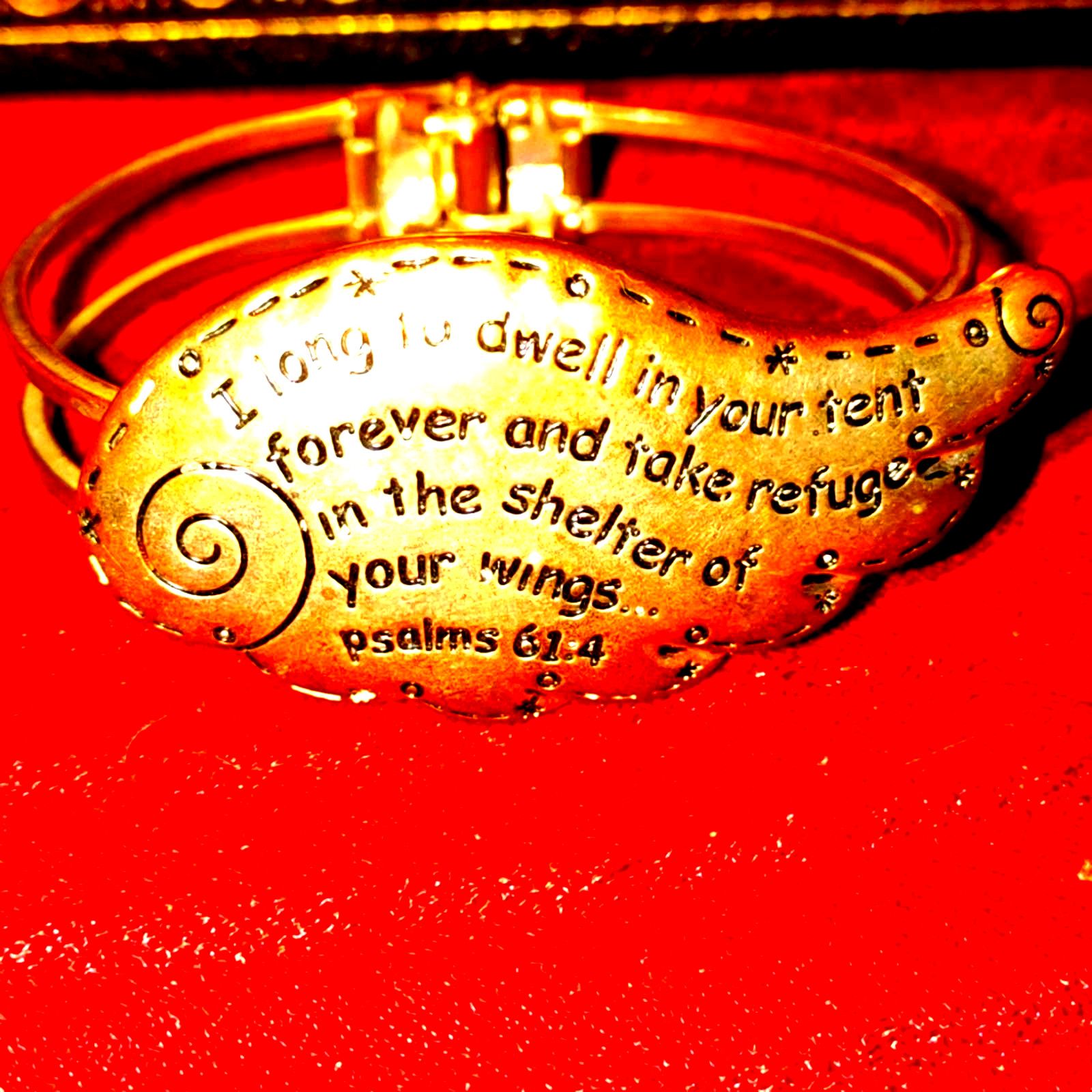 Vintage Gorgeous religious vtg gold Leaf clamp bracelet Psalms 61:4 Size ONE SIZE - 3 Thumbnail