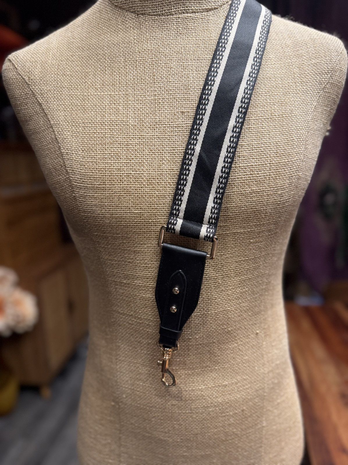 Other Adjustable Black & White Woven Bag Strap – Gold Hardware Size ONE SIZE - 1 Thumbnail
