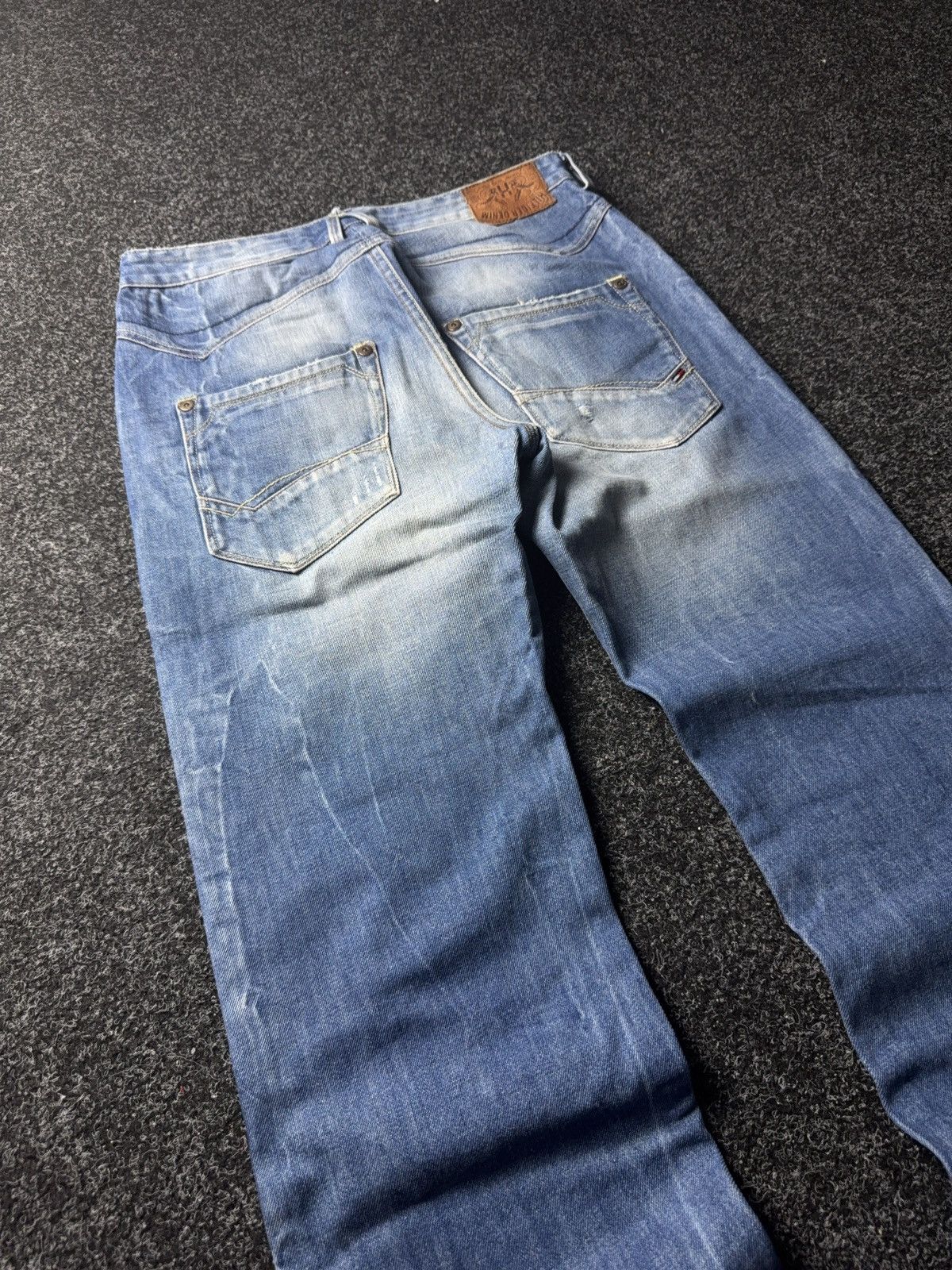 Tommy Hilfiger 00s Y2K Hilfiger Denim Y2K Vintage Faded Straight Jeans Size US 32 / EU 48 - 14 Thumbnail
