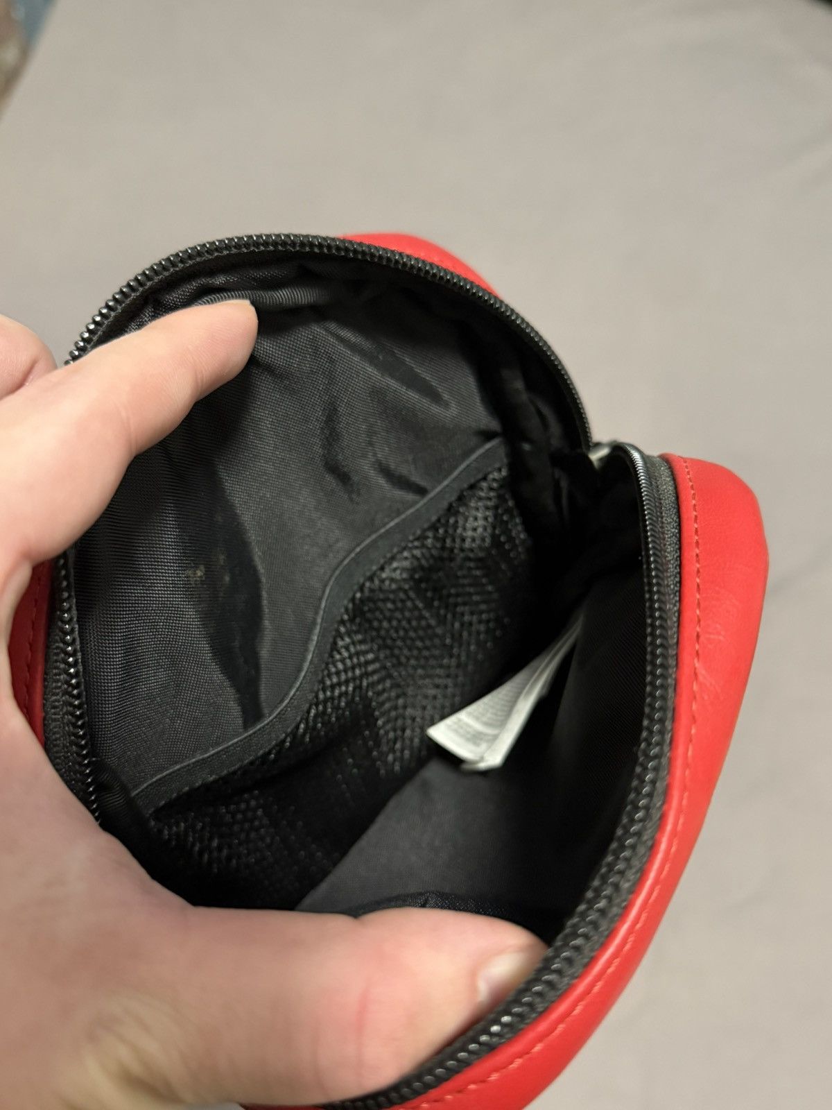 Supreme Supreme the north face tnf leather shoulder bag Red Size ONE SIZE - 4 Thumbnail