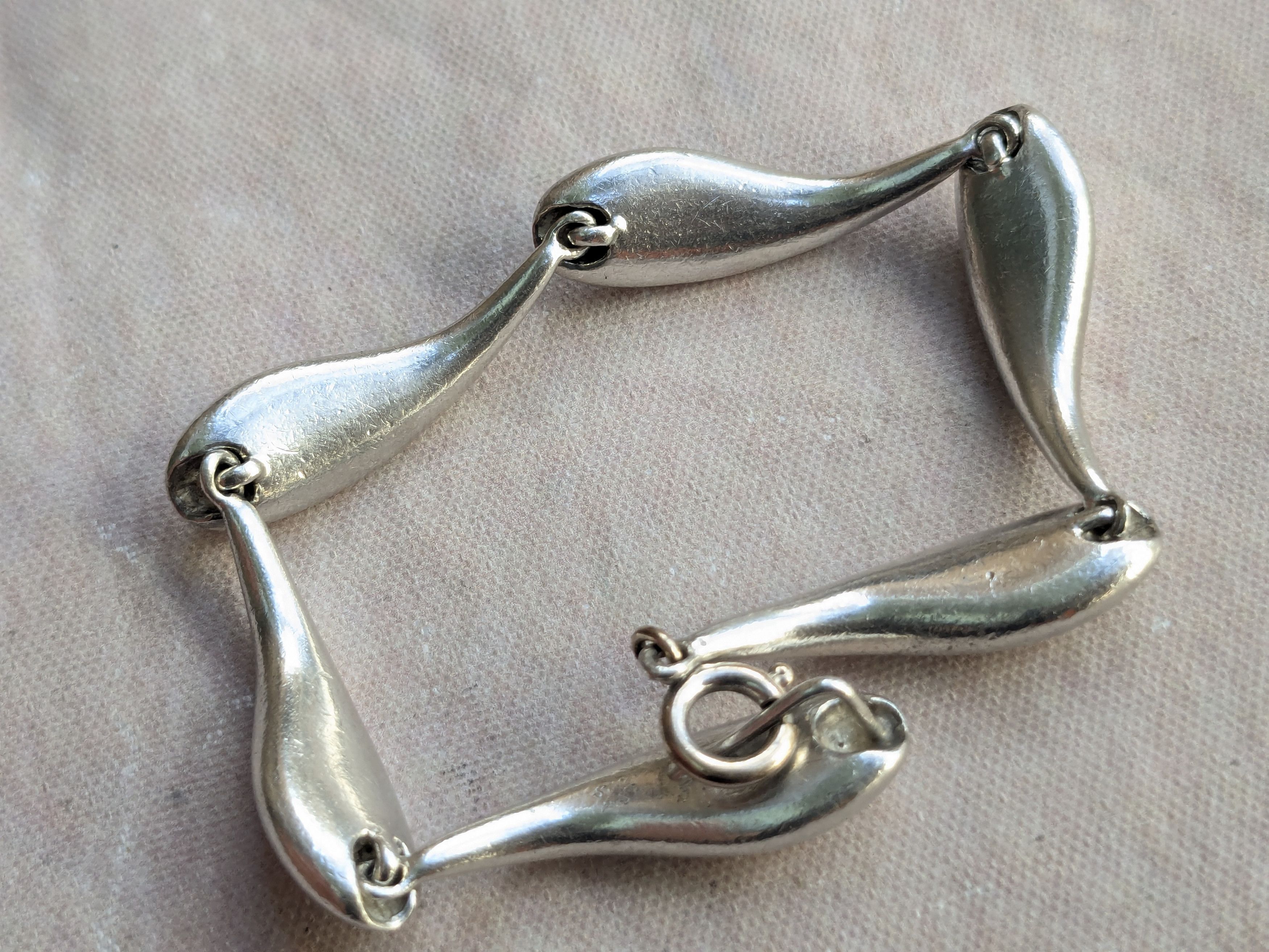 Jewelry Vintage Sterling Silver Bracelet E.Schiff Whale Modern Avant Size ONE SIZE - 15 Thumbnail